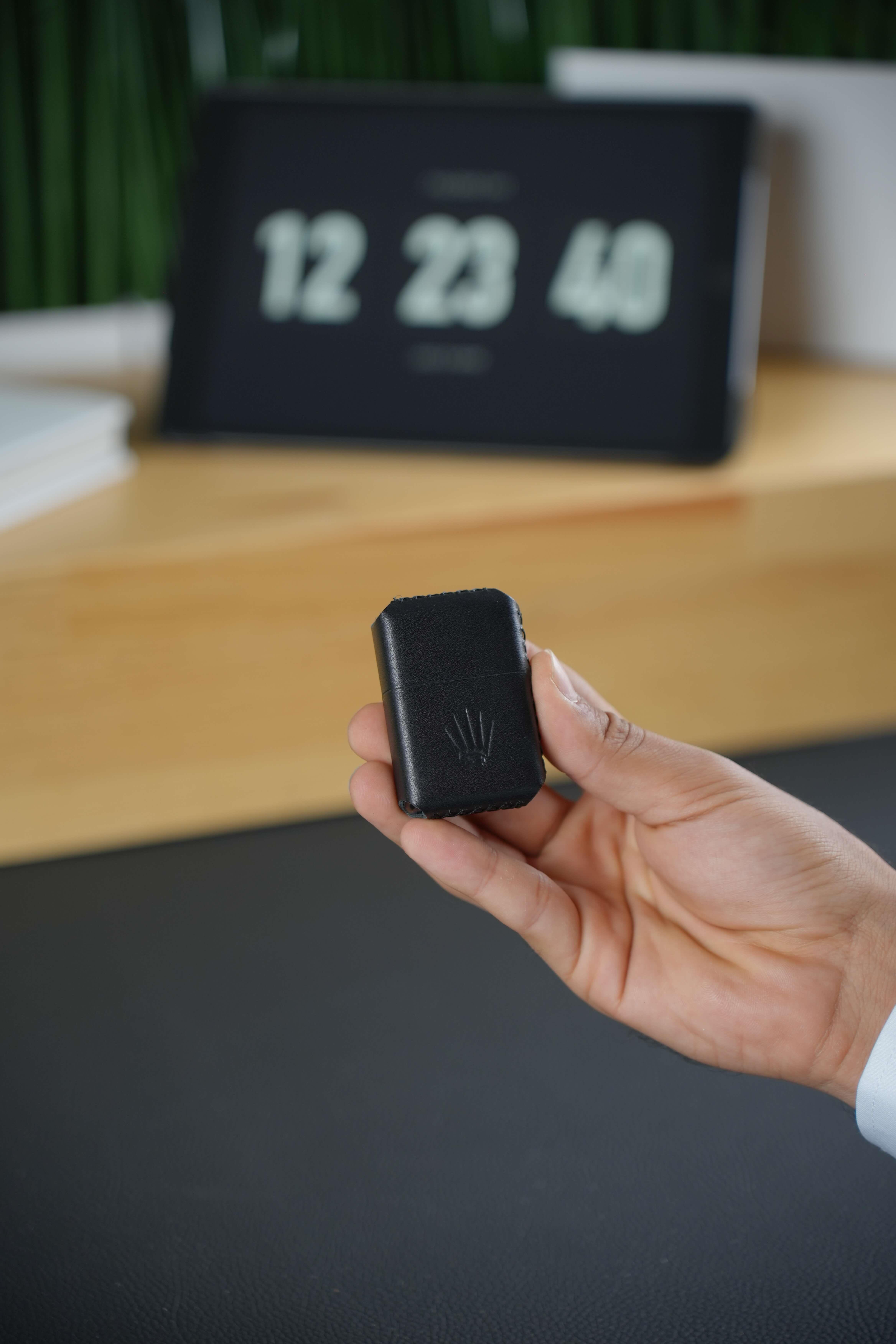 GENUINE LEATHER GASOLINE LIGHTER WITH BLACK CASEBusinessWATCHOFROYALÇAKMAKGENUINE LEATHER GASOLINE LIGHTER WITH BLACK CASE