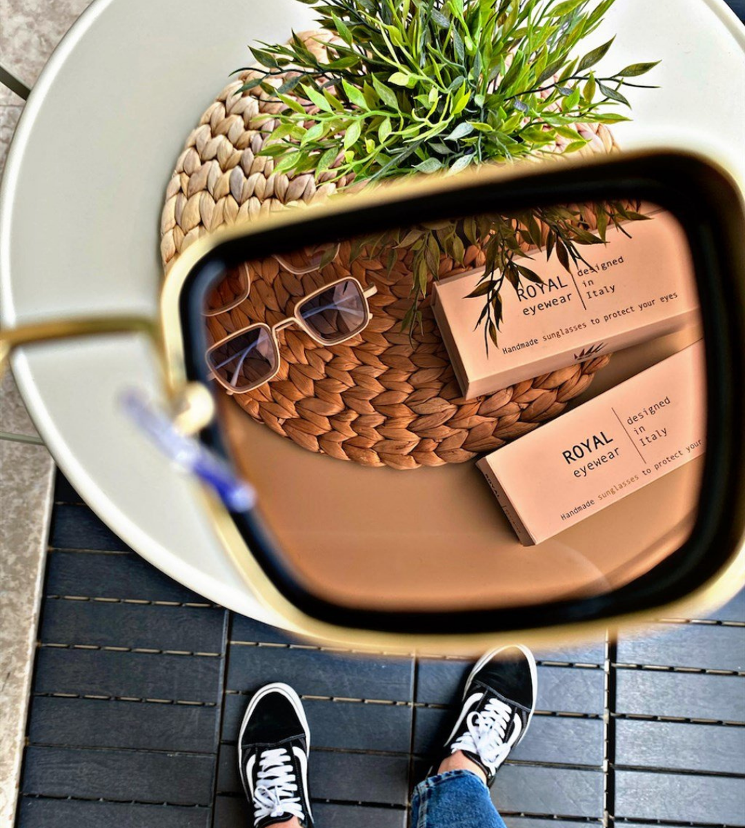 GÜNEŞ GÖZLÜĞÜ KADIN&ERKEK GOLD-SİYAH,UV-400 KORUMALI ÖZEL CAM, DAYANIKLI ÇERÇEVE, MODERN KARE TASARIM GÖZLÜK,CE SERTİFİKALİEyewearWATCHOFROYALEX657GÜNEŞ GÖZLÜĞÜ KADIN&ERKEK GOLD-SİYAH,UV-400 KORUMALI ÖZEL CAM, DAYANIKLI ÇERÇEVE, MODERN KARE TASARIM GÖZLÜK,CE SERTİFİKALİ