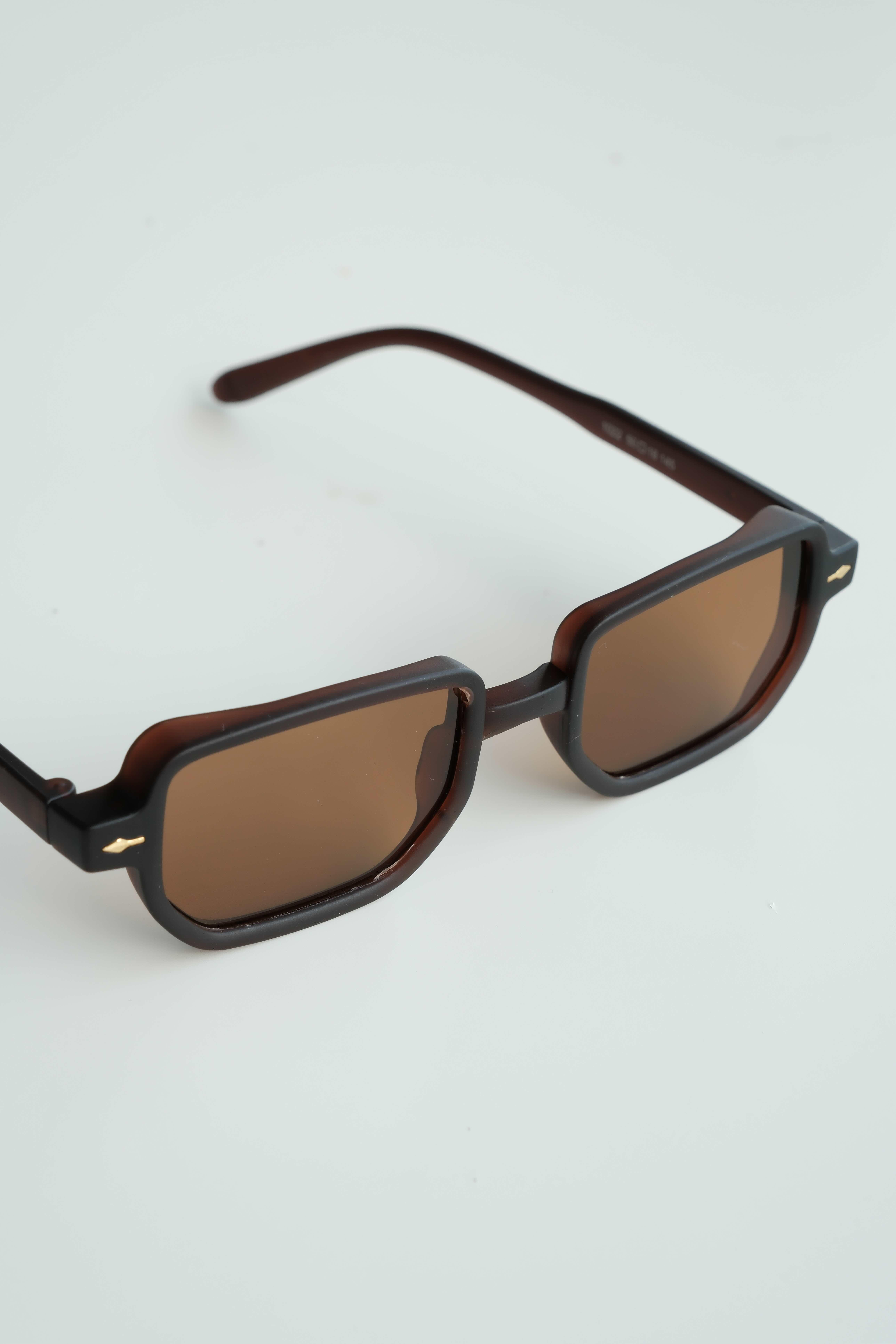 Royal Eyewear Re1022 Koyu Kahve Güneş Gözlüğü EyewearWATCHOFROYALre1022Royal Eyewear Re1022 Koyu Kahve Güneş Gözlüğü 