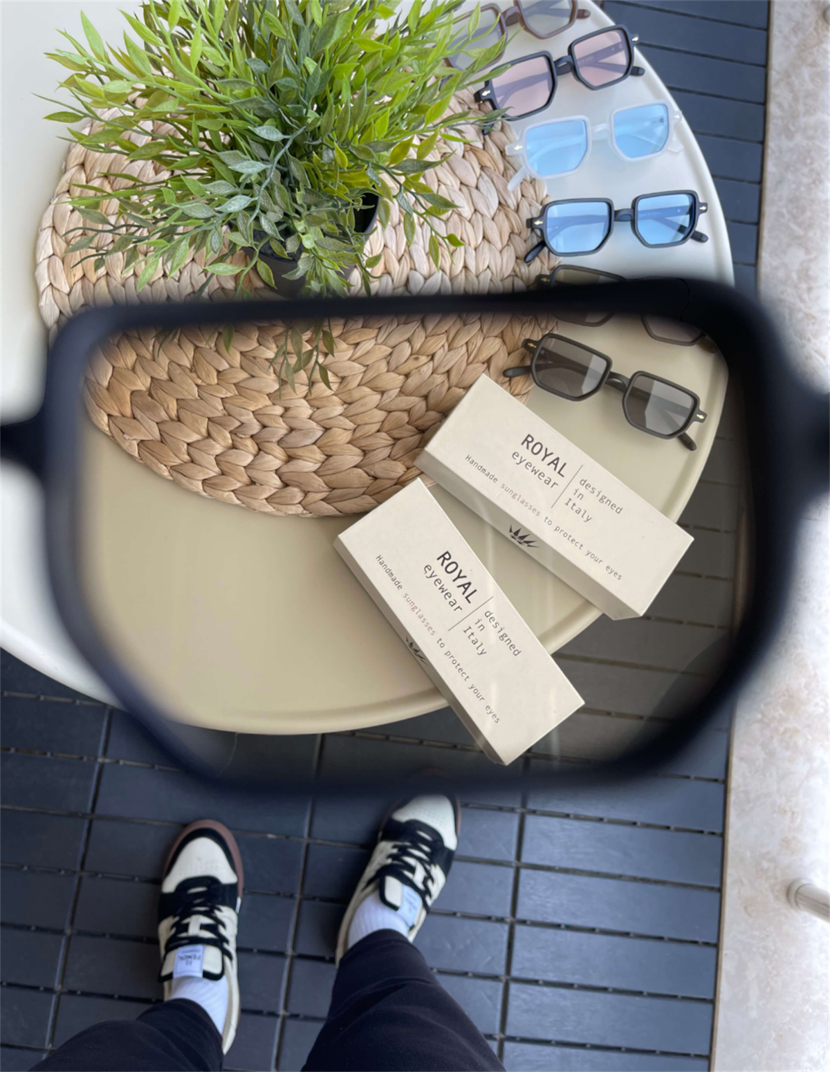 GÜNEŞ GÖZLÜĞÜ KADIN&ERKEK SİYAH KAHVERENGİ,UV-400 KORUMALI ÖZEL CAM, DAYANIKLI ÇERÇEVE, MODERN&RETRO TASARIM GÖZLÜK,CE SERTİFİKALİGÖZLÜK KONSEPTWATCHOFROYALRE2215WGÜNEŞ GÖZLÜĞÜ KADIN&ERKEK SİYAH KAHVERENGİ,UV-400 KORUMALI ÖZEL CAM, DAYANIKLI ÇERÇEVE, MODERN&RETRO TASARIM GÖZLÜK,CE SERTİFİKALİ