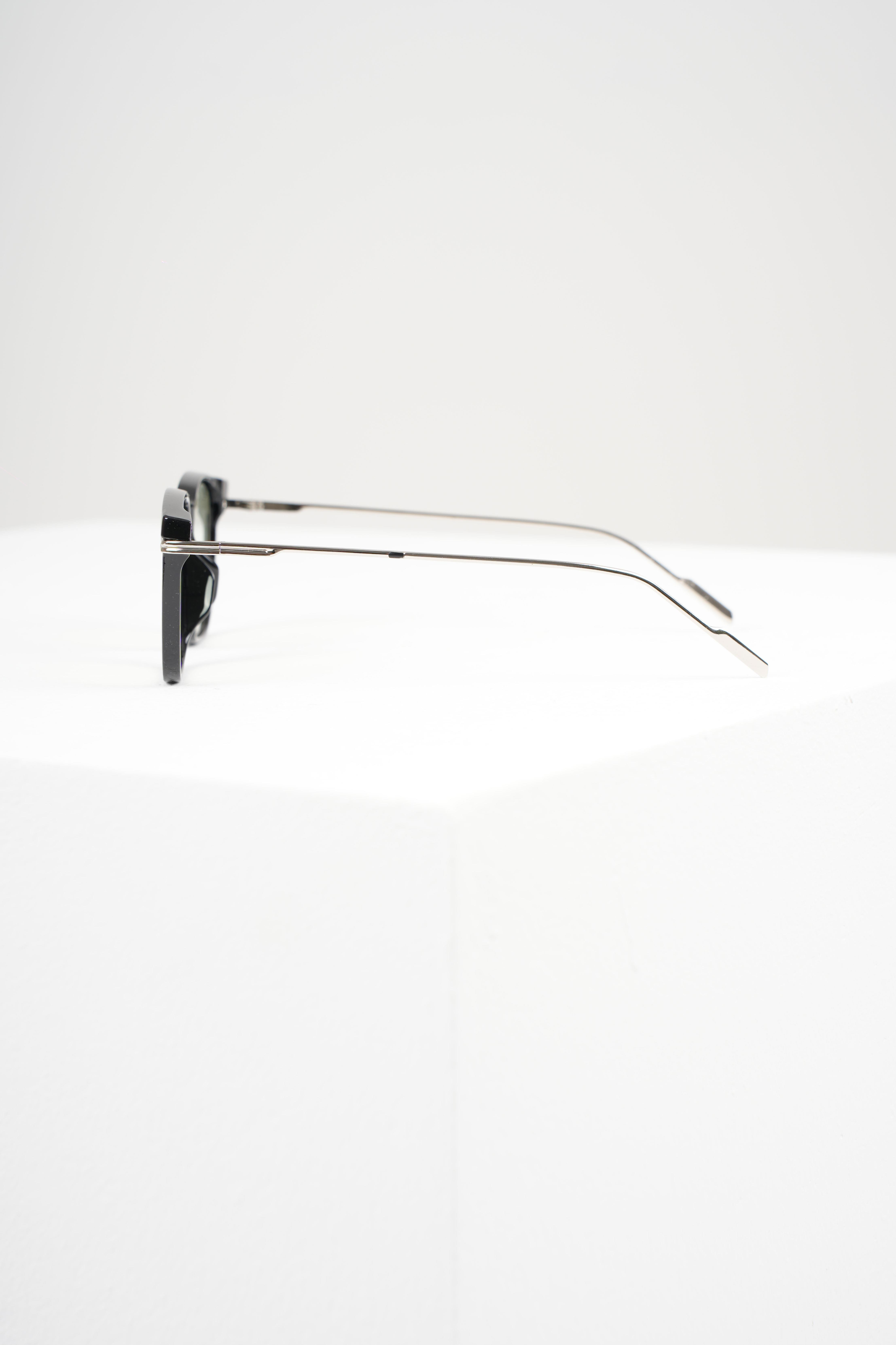 Güneş Gözlüğü Kadın & Erkek UV400 Cam Orjinal CE Belgeli Yeşil RE5544W      EyewearWATCHOFROYALRE5544WGüneş Gözlüğü Kadın & Erkek UV400 Cam Orjinal CE Belgeli Yeşil RE5544W      