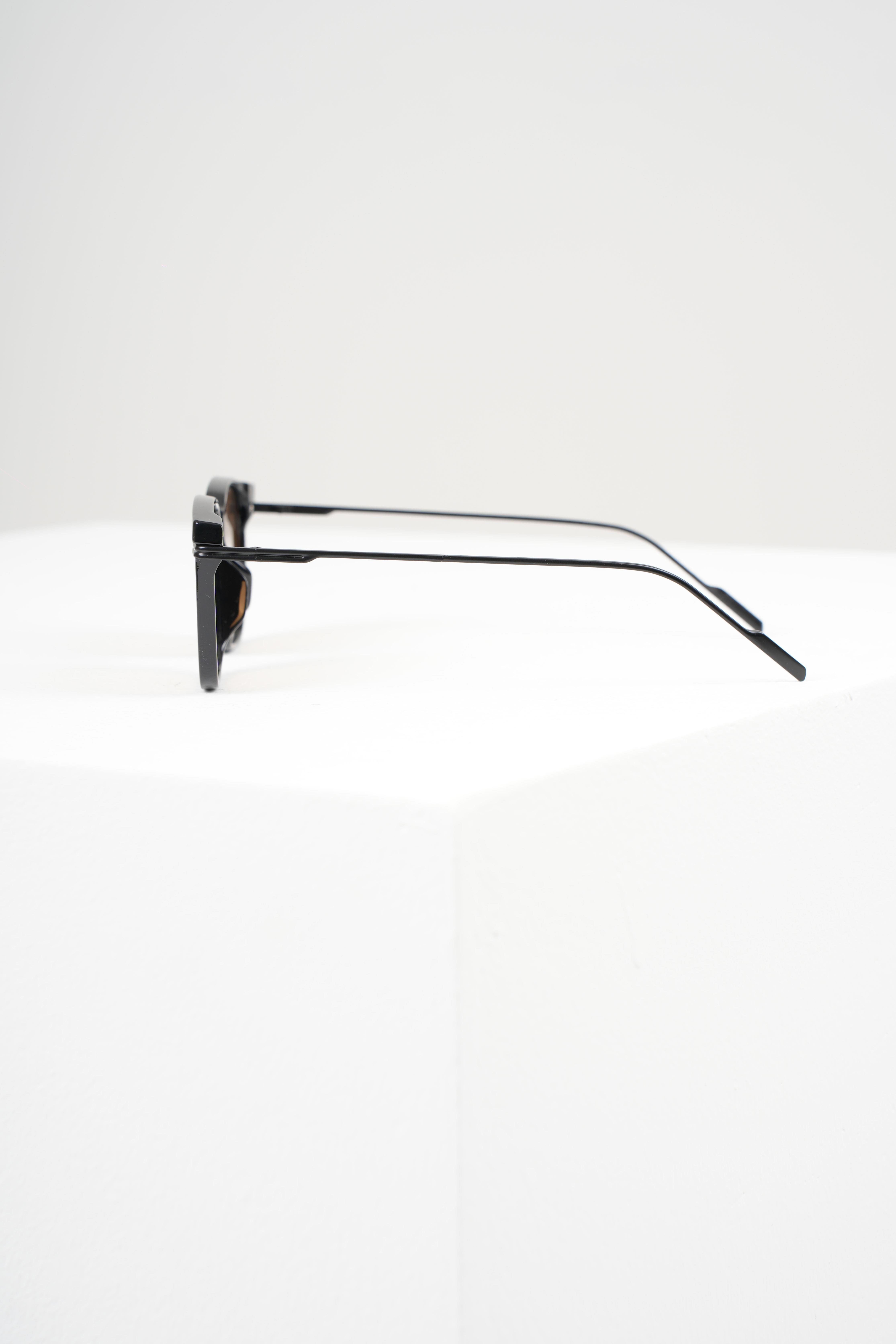 Güneş Gözlüğü Kadın & Erkek UV400 Cam Orjinal CE Belgeli Kahverengi RE5544W      EyewearWATCHOFROYALRE5544WGüneş Gözlüğü Kadın & Erkek UV400 Cam Orjinal CE Belgeli Kahverengi RE5544W      