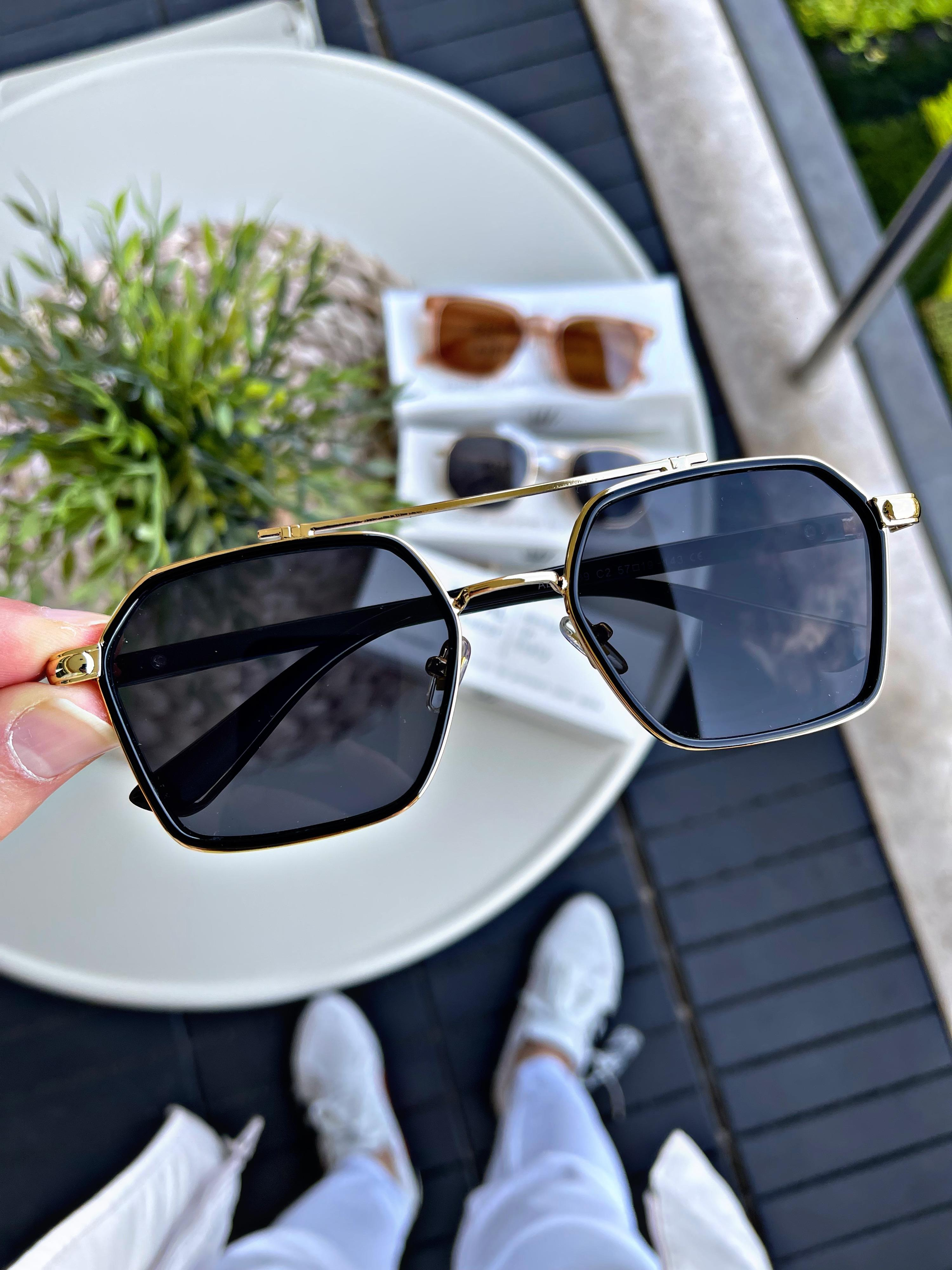 Üçlü Set Güneş Gözlüğü Kadın & Erkek UV400 Cam Orjinal CE BelgeliEyewearWATCHOFROYALüçlüsetgüneşgözlüğüÜçlü Set Güneş Gözlüğü Kadın & Erkek UV400 Cam Orjinal CE Belgeli