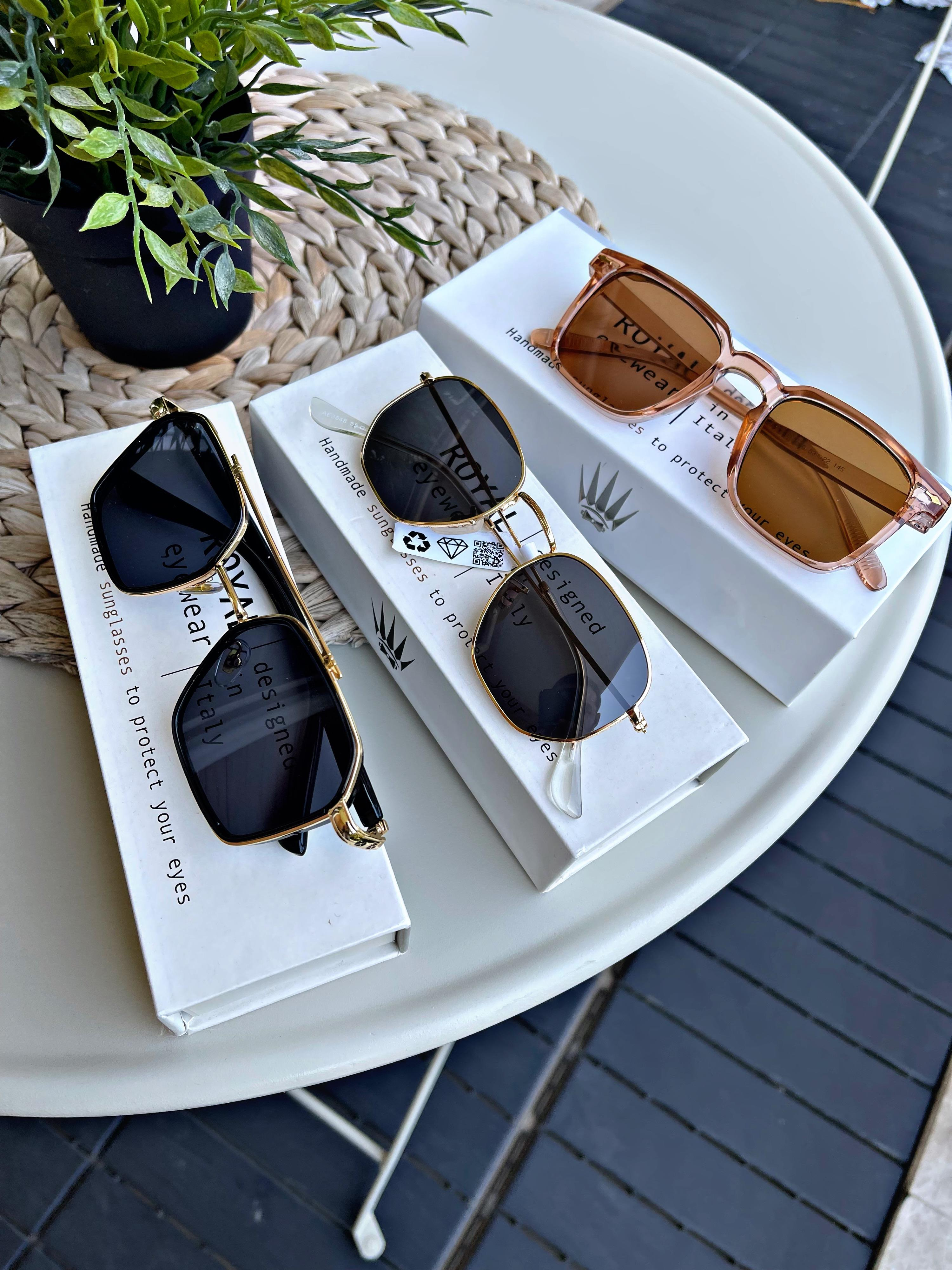 Üçlü Set Güneş Gözlüğü Kadın & Erkek UV400 Cam Orjinal CE BelgeliEyewearWATCHOFROYALüçlüsetgüneşgözlüğüÜçlü Set Güneş Gözlüğü Kadın & Erkek UV400 Cam Orjinal CE Belgeli