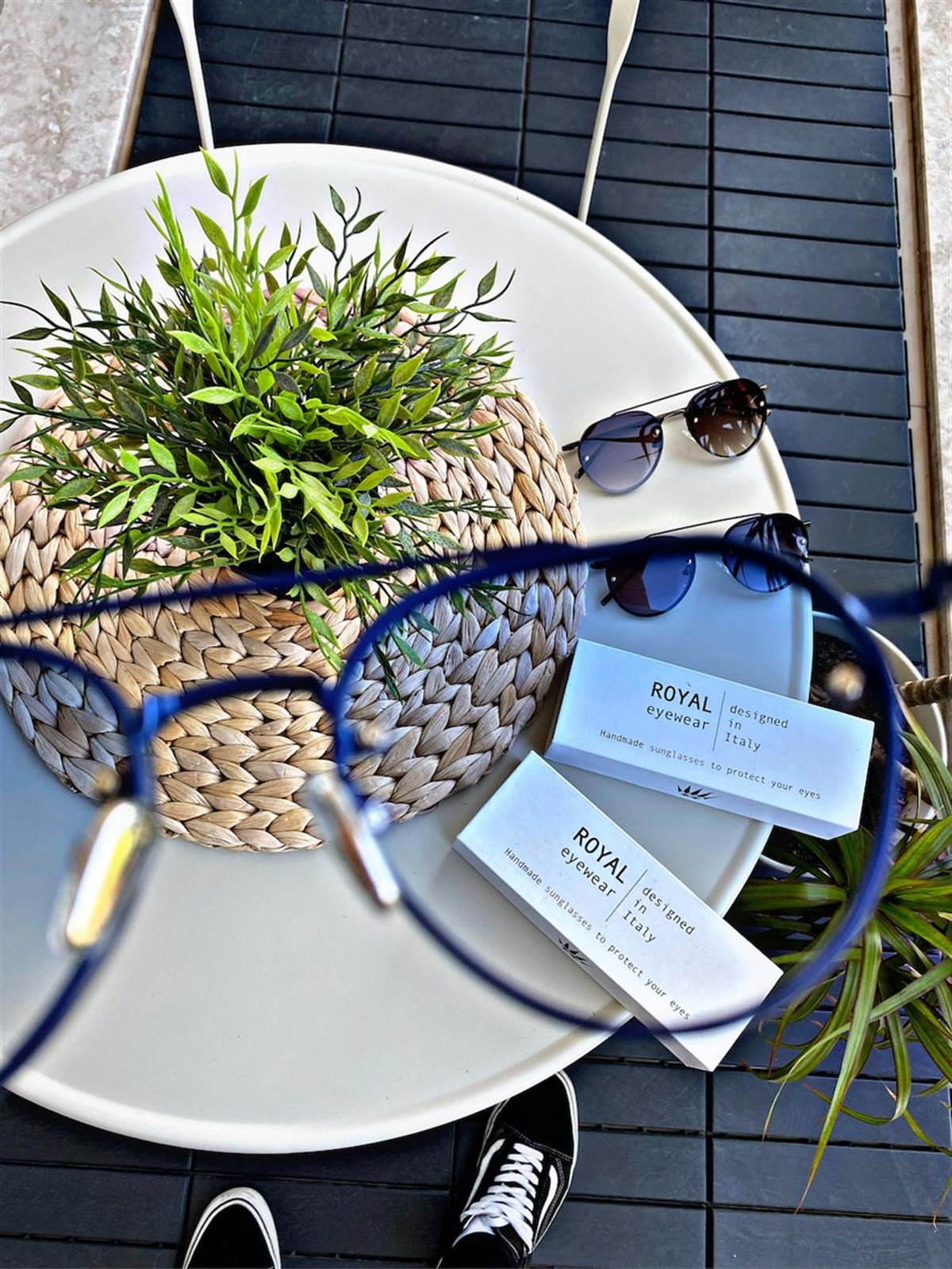 CHLOE BLUE UNISEX SUNGLASSESSUNGLASSESGÜNEŞ GÖZLÜĞÜCHLOEBLUECHLOE BLUE UNISEX SUNGLASSES