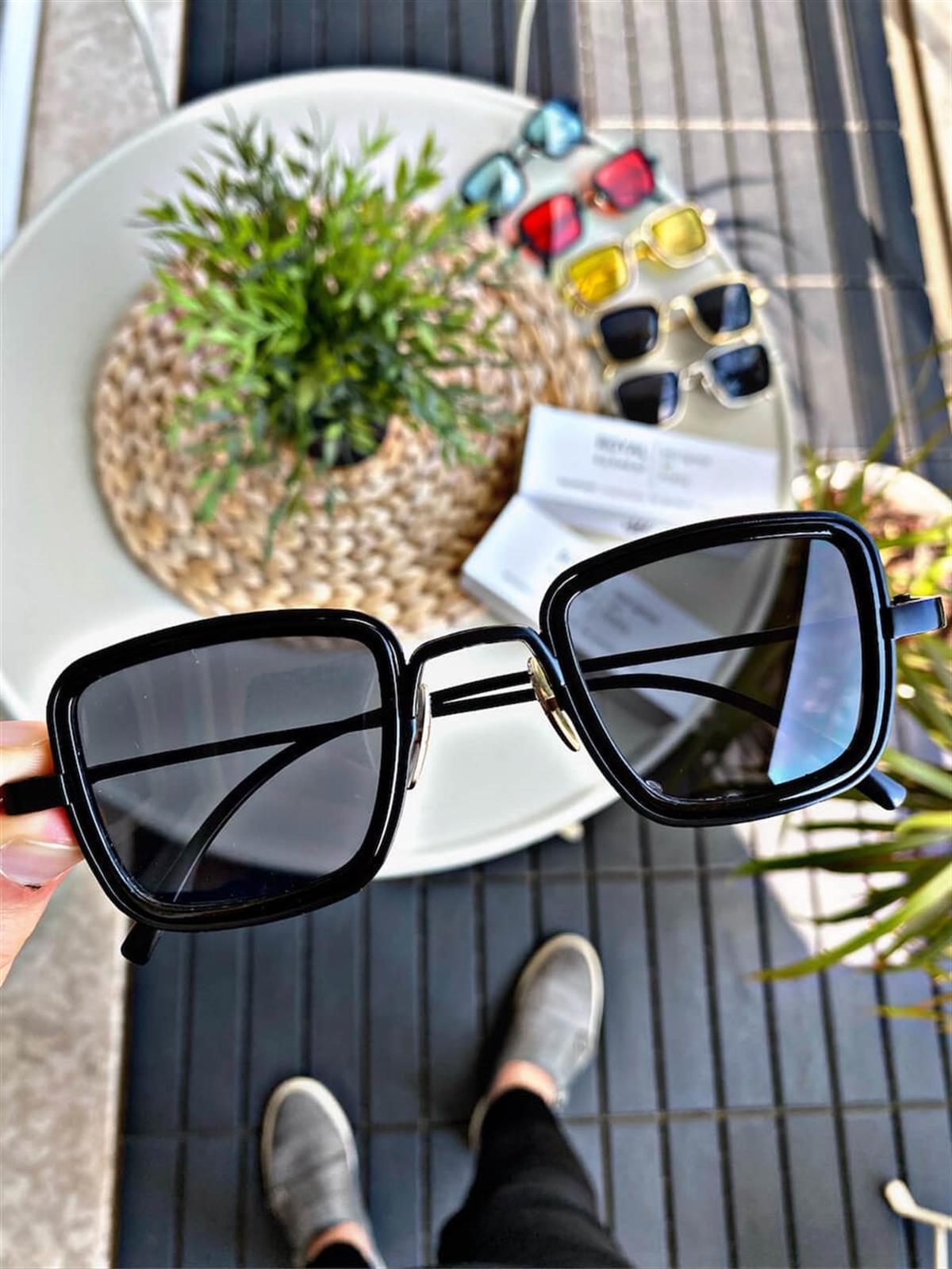 ROYAL EYEWEAR EX657-DARK BLACK UNISEX GÜNEŞ GÖZLÜĞÜSUNGLASSESGÜNEŞ GÖZLÜĞÜREEX657DRKBLCKROYAL EYEWEAR EX657-DARK BLACK UNISEX GÜNEŞ GÖZLÜĞÜ