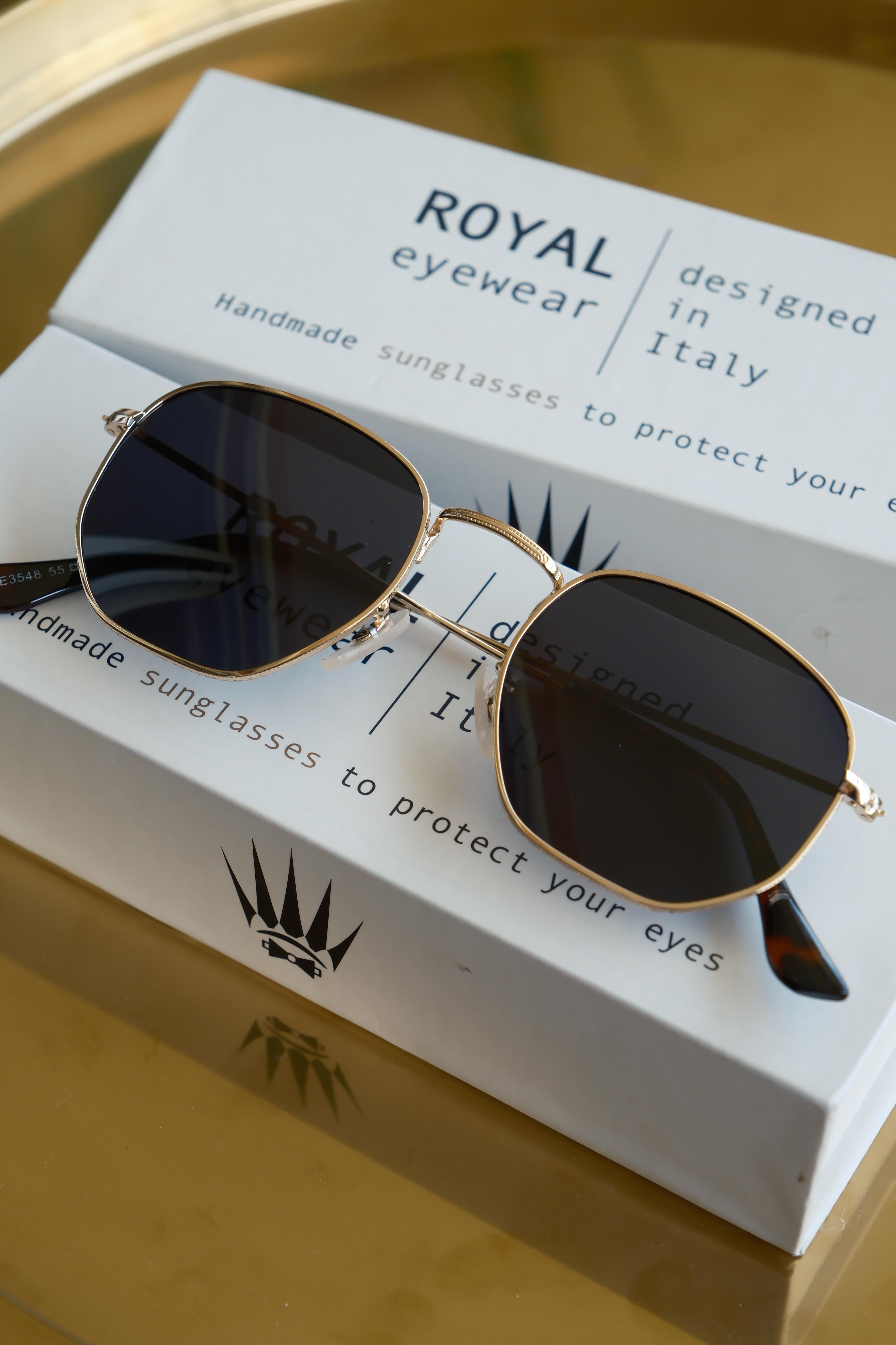 HEXA ROUND GOLD SİYAH UNİSEX GÜNEŞ GÖZLÜĞÜEyewearWATCHOFROYALHEXAROUNDHEXA ROUND GOLD SİYAH UNİSEX GÜNEŞ GÖZLÜĞÜ