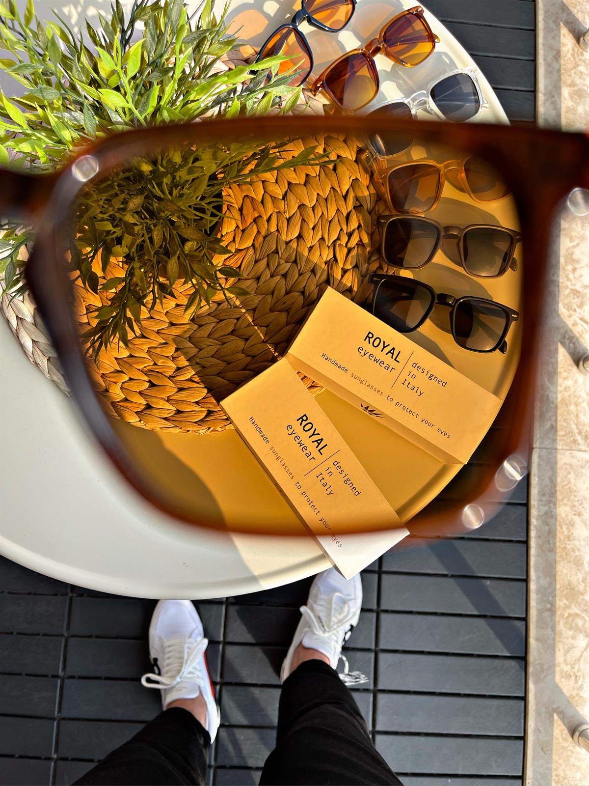 GÜNEŞ GÖZLÜĞÜ KADIN&ERKEK KOYU KAHVERENGİ UV-400 KORUMALI ÖZEL CAM DAYANIKLI ÇERÇEVE MODERN&RETRO TASARIM GÖZLÜK,SUNGLASSESWATCHOFROYALLORRAINEWGÜNEŞ GÖZLÜĞÜ KADIN&ERKEK KOYU KAHVERENGİ UV-400 KORUMALI ÖZEL CAM DAYANIKLI ÇERÇEVE MODERN&RETRO TASARIM GÖZLÜK,