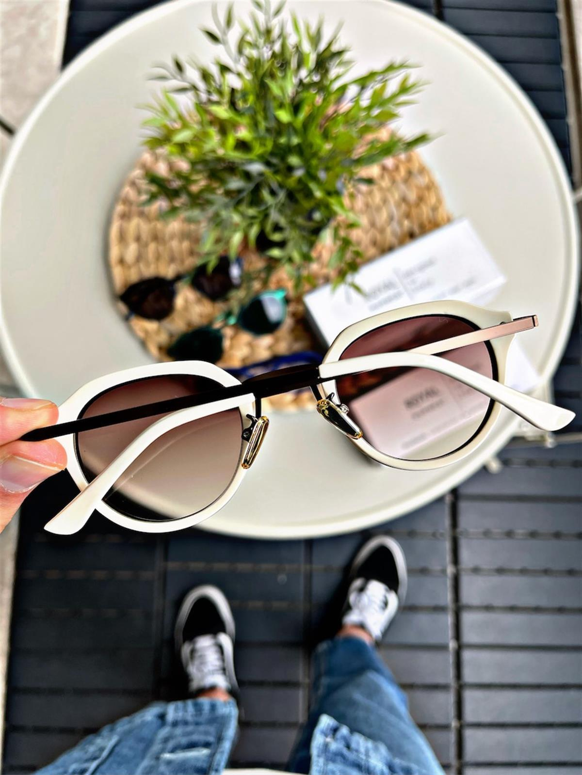 RE0088 CREAM BROWN UNİSEX GÜNEŞ GÖZLÜĞÜSUNGLASSESWATCHOFROYALRE0088BCRMBRWNRE0088 CREAM BROWN UNİSEX GÜNEŞ GÖZLÜĞÜ