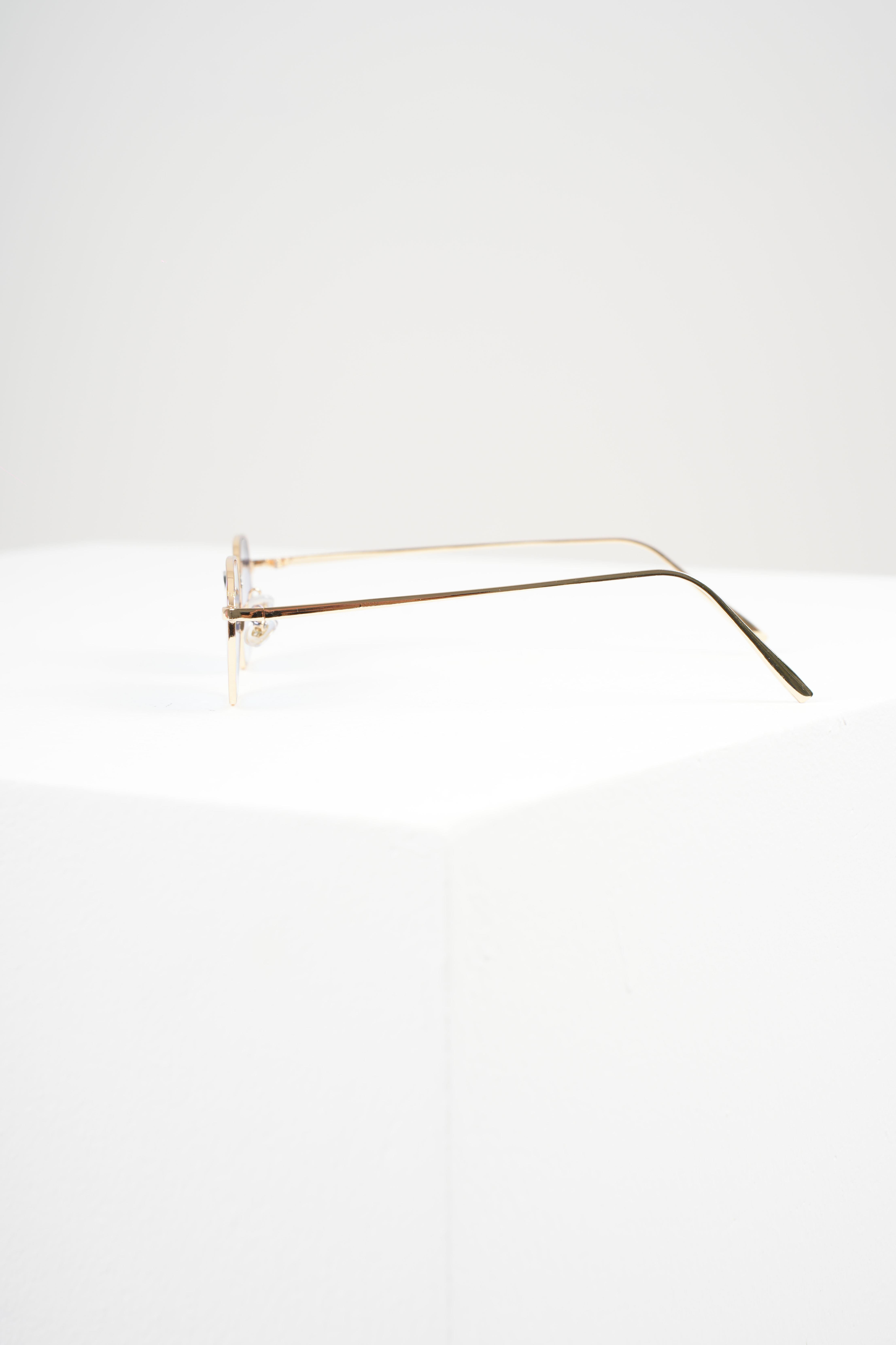 ROYAL EYEWEAR RE1618 GOLD BLUE  UNISEX GÜNEŞ GÖZLÜĞÜEyewearWATCHOFROYALRE1618ROYAL EYEWEAR RE1618 GOLD BLUE  UNISEX GÜNEŞ GÖZLÜĞÜ