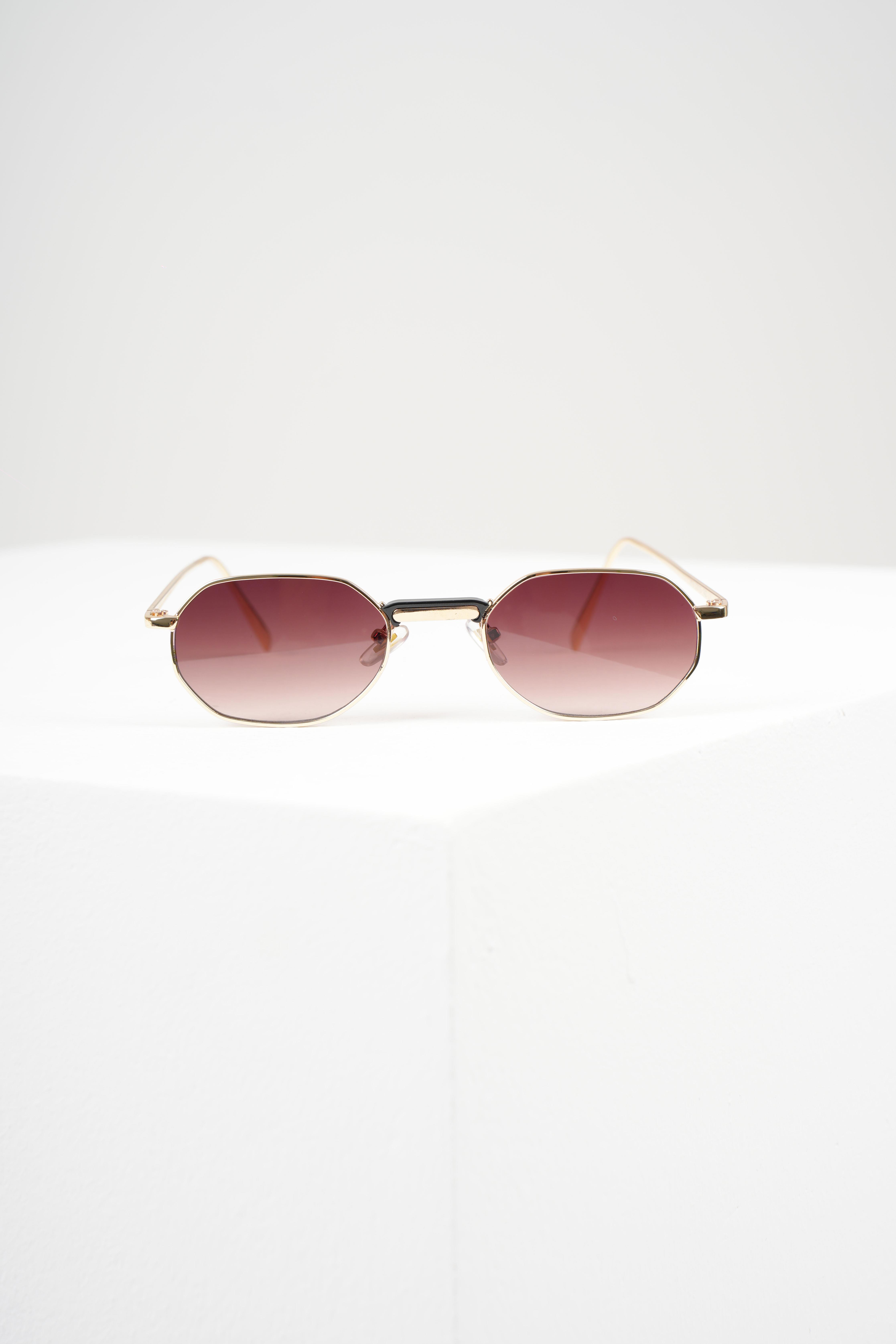 ROYAL EYEWEAR RE1618 GOLD KAHVERENGİ  UNISEX GÜNEŞ GÖZLÜĞÜGözlükWATCHOFROYALRE1618ROYAL EYEWEAR RE1618 GOLD KAHVERENGİ  UNISEX GÜNEŞ GÖZLÜĞÜ