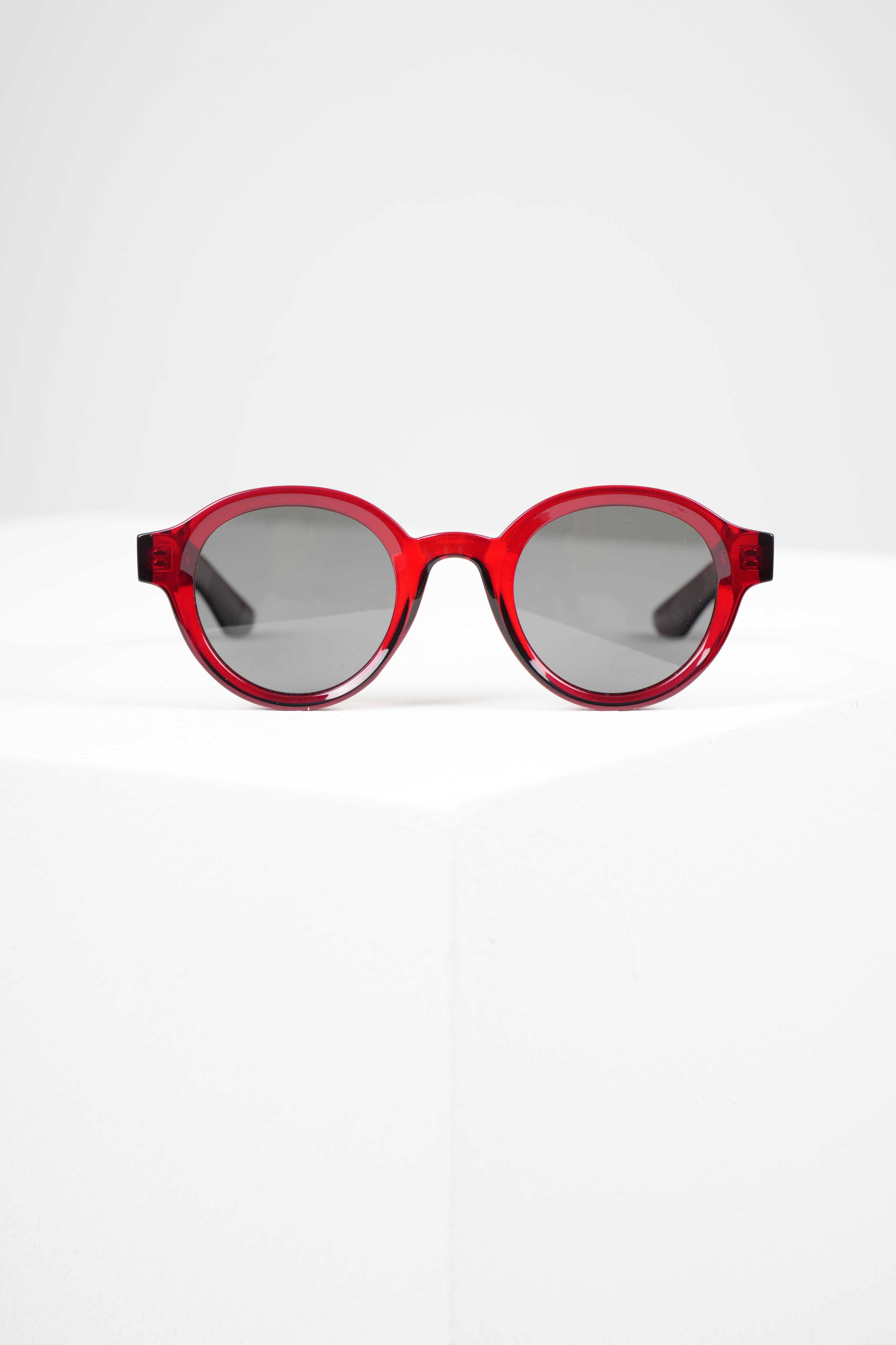 ROYAL EYEWEAR RE31106 KIRMIZI POLARIZE GÜNEŞ GÖZLÜĞÜGözlükWATCHOFROYALRE31106ROYAL EYEWEAR RE31106 KIRMIZI POLARIZE GÜNEŞ GÖZLÜĞÜ