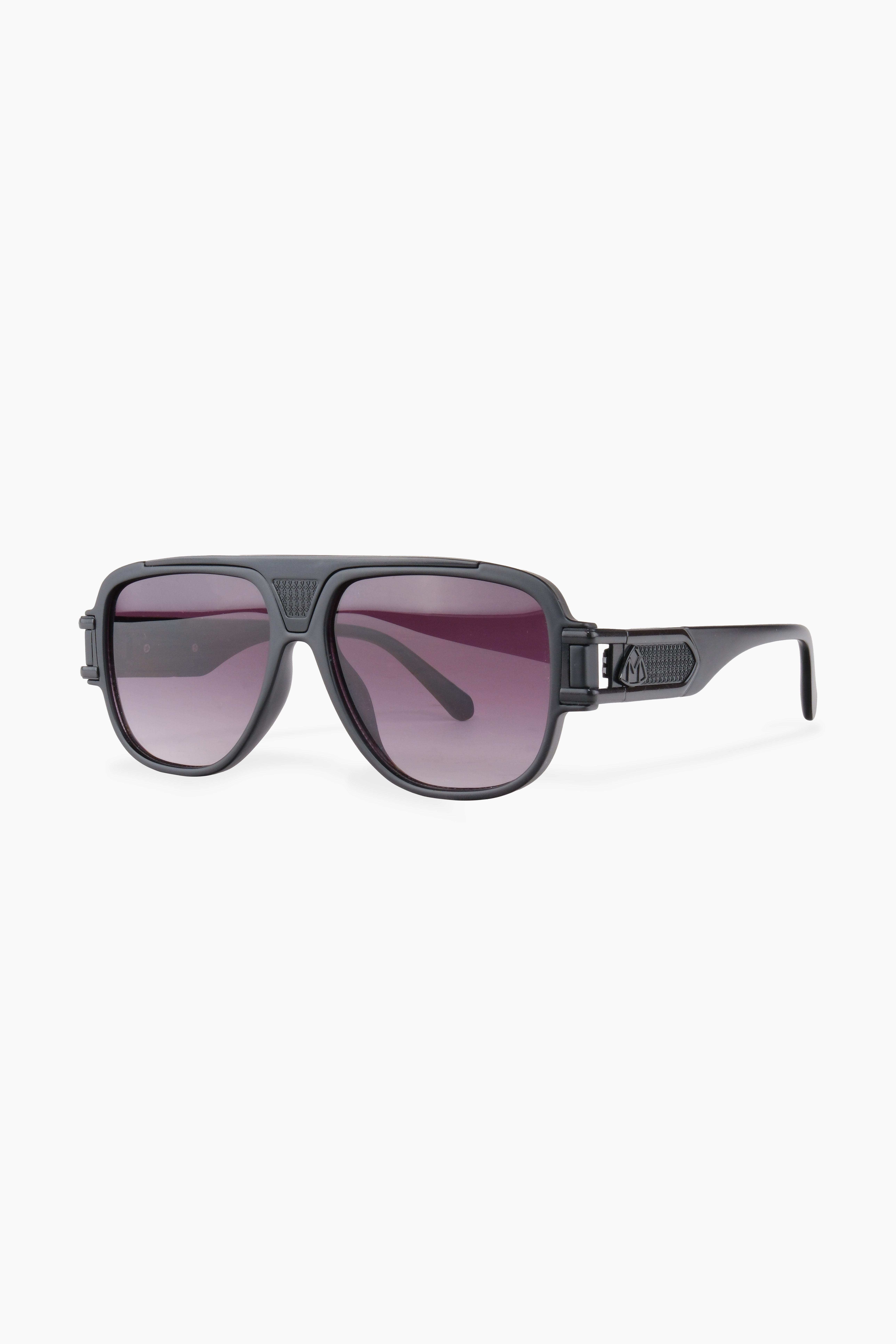 ROYAL EYEWEAR RE3271 SİYAH GÜNEŞ GÖZLÜĞÜGözlükWATCHOFROYALRE3271ROYAL EYEWEAR RE3271 SİYAH GÜNEŞ GÖZLÜĞÜ