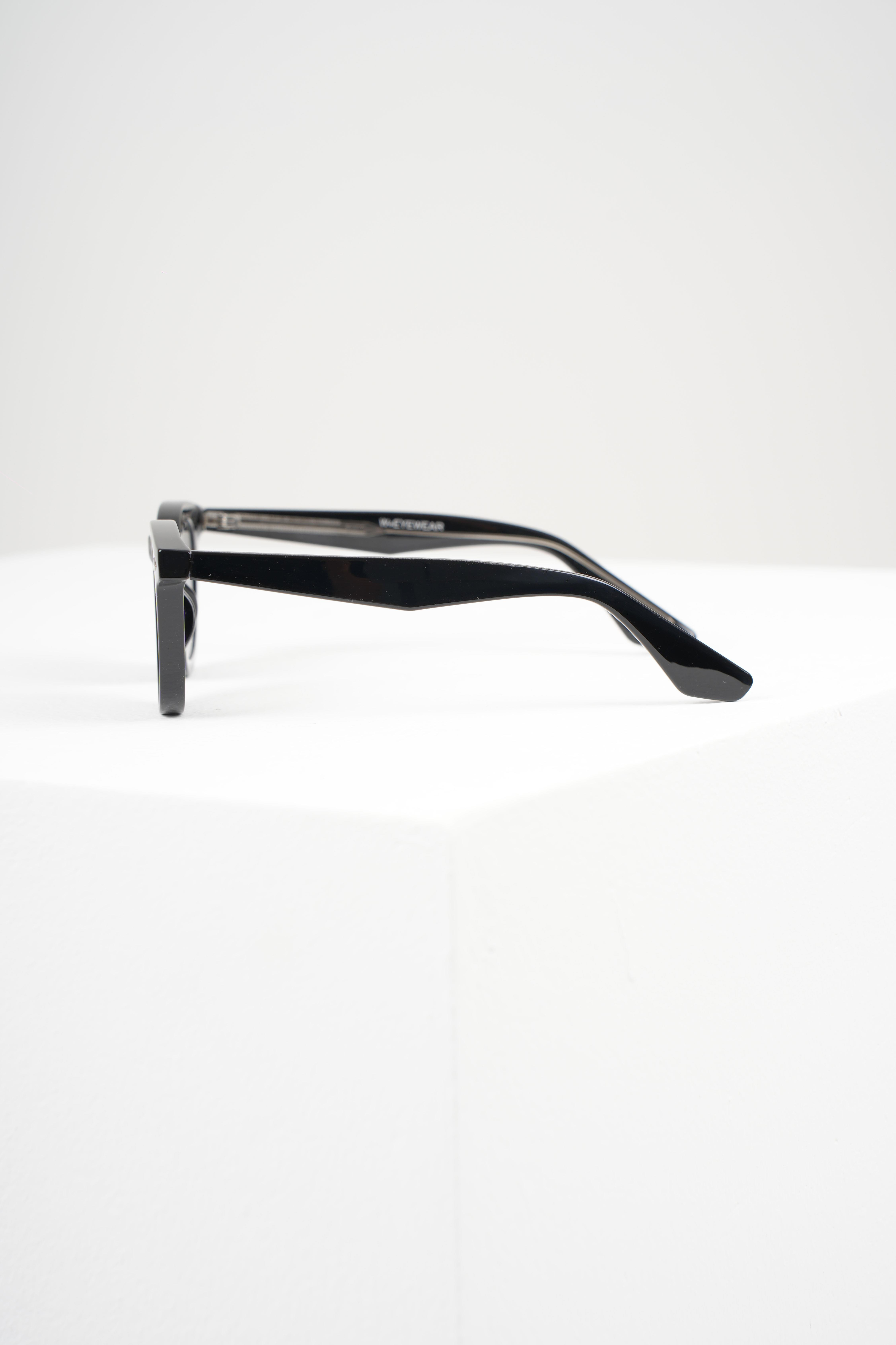 ROYAL EYEWEAR RE6248 SİYAH UNISEX GÜNEŞ GÖZLÜĞÜGözlükWATCHOFROYALRE6248ROYAL EYEWEAR RE6248 SİYAH UNISEX GÜNEŞ GÖZLÜĞÜ