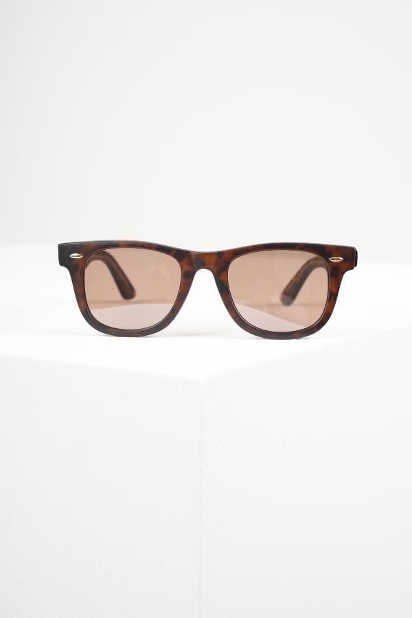 ROYAL EYEWEAR RE6802 LEOPAR  KAHVE UNISEX GÜNEŞ GÖZLÜĞÜEyewearWATCHOFROYALRE6802ROYAL EYEWEAR RE6802 LEOPAR  KAHVE UNISEX GÜNEŞ GÖZLÜĞÜ