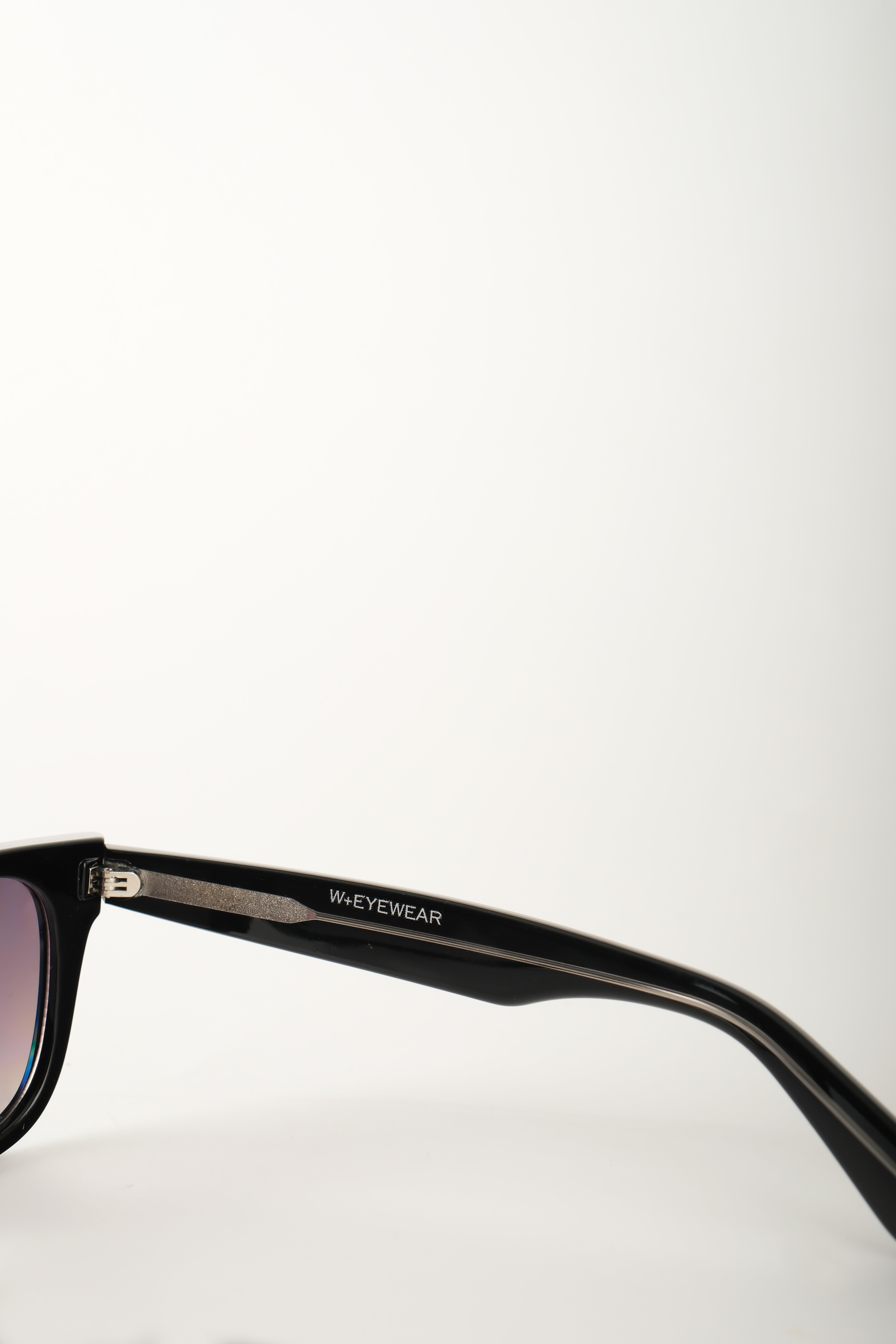 ROYAL EYEWEAR RE6802 GRİ AYNALI - SİYAH UNISEX GÜNEŞ GÖZLÜĞÜEyewearWATCHOFROYALRE6802ROYAL EYEWEAR RE6802 GRİ AYNALI - SİYAH UNISEX GÜNEŞ GÖZLÜĞÜ