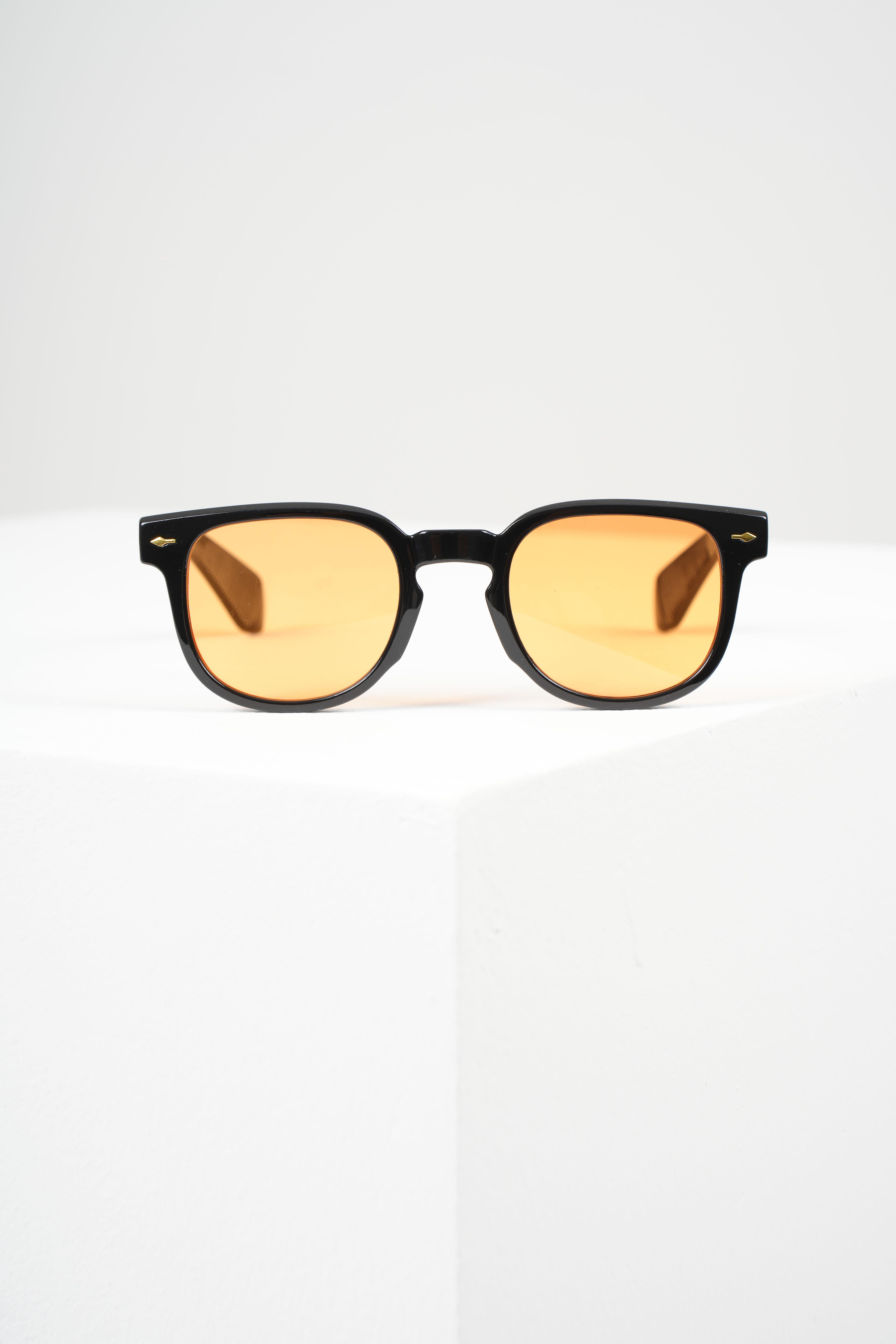 ROYAL EYEWEAR RE982 SİYAH TURUNCU GÜNEŞ GÖZLÜĞÜGözlükWATCHOFROYALRE982ROYAL EYEWEAR RE982 SİYAH TURUNCU GÜNEŞ GÖZLÜĞÜ
