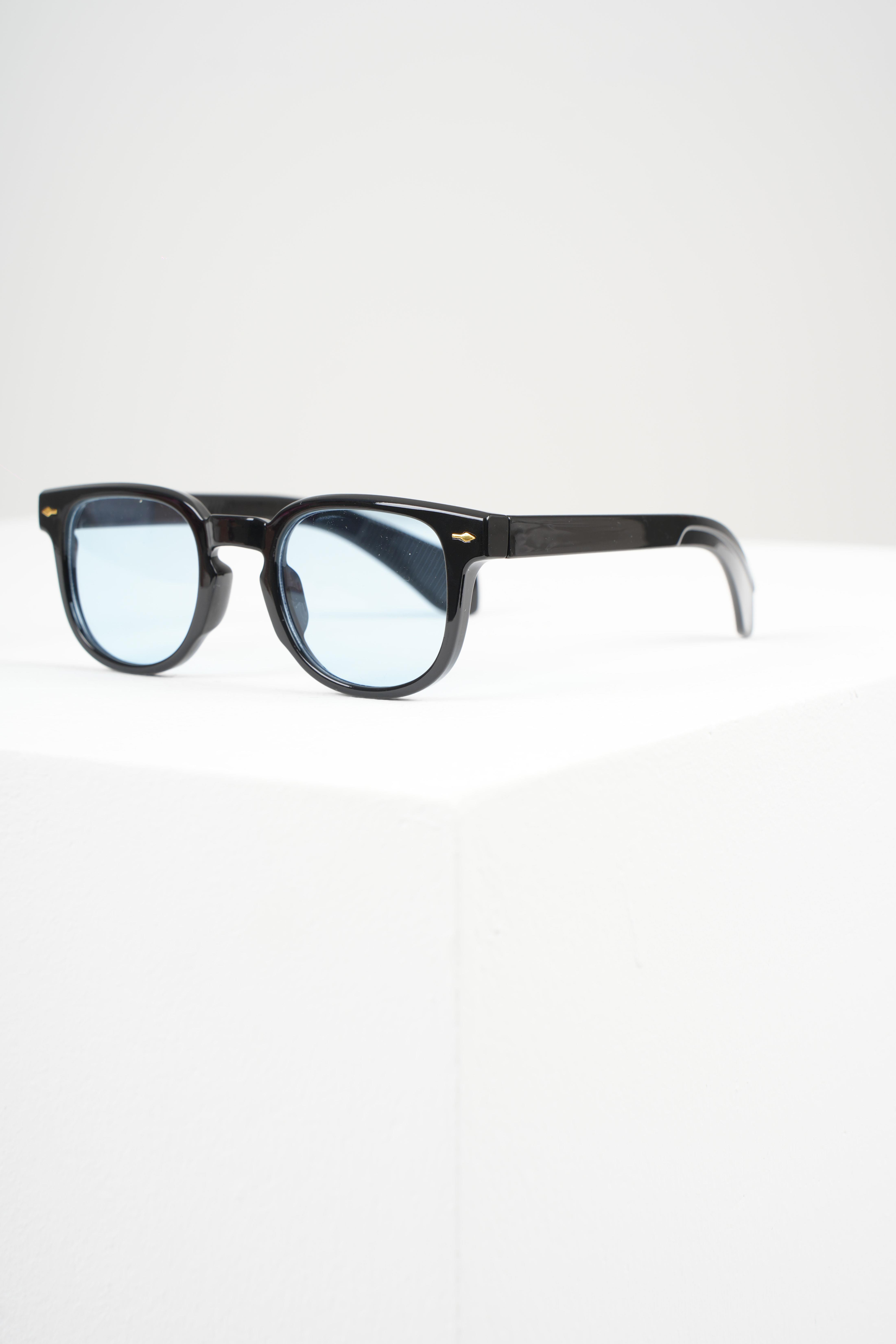 ROYAL EYEWEAR RE982 BLUE UNISEX SUNGLASSESEyewearWATCHOFROYALRE982ROYAL EYEWEAR RE982 BLUE UNISEX SUNGLASSES