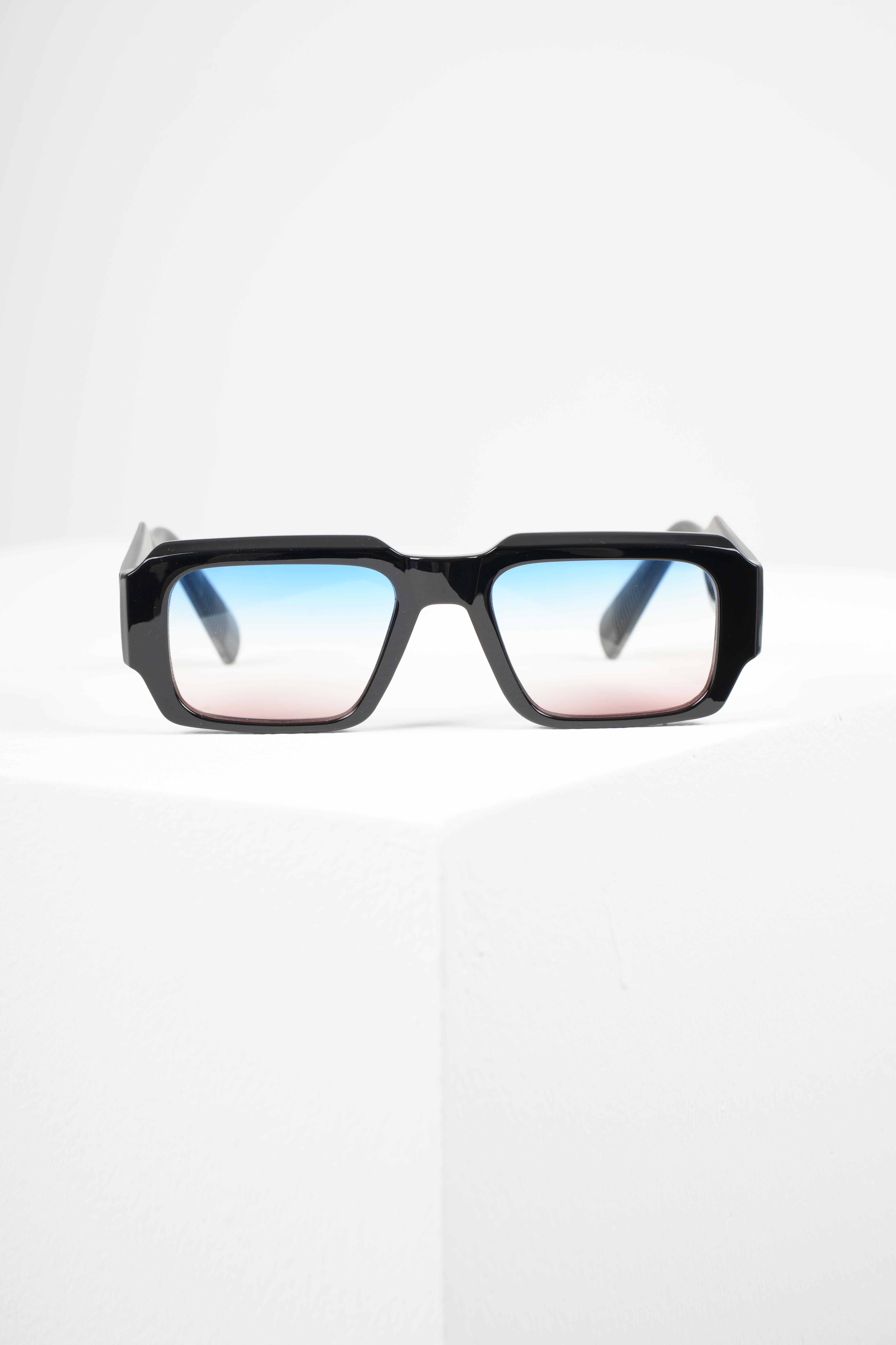 ROYAL EYEWEAR RE9888 BLUE PINK UNISEX GÜNEŞ GÖZLÜĞÜEyewearWATCHOFROYALRE9888ROYAL EYEWEAR RE9888 BLUE PINK UNISEX GÜNEŞ GÖZLÜĞÜ