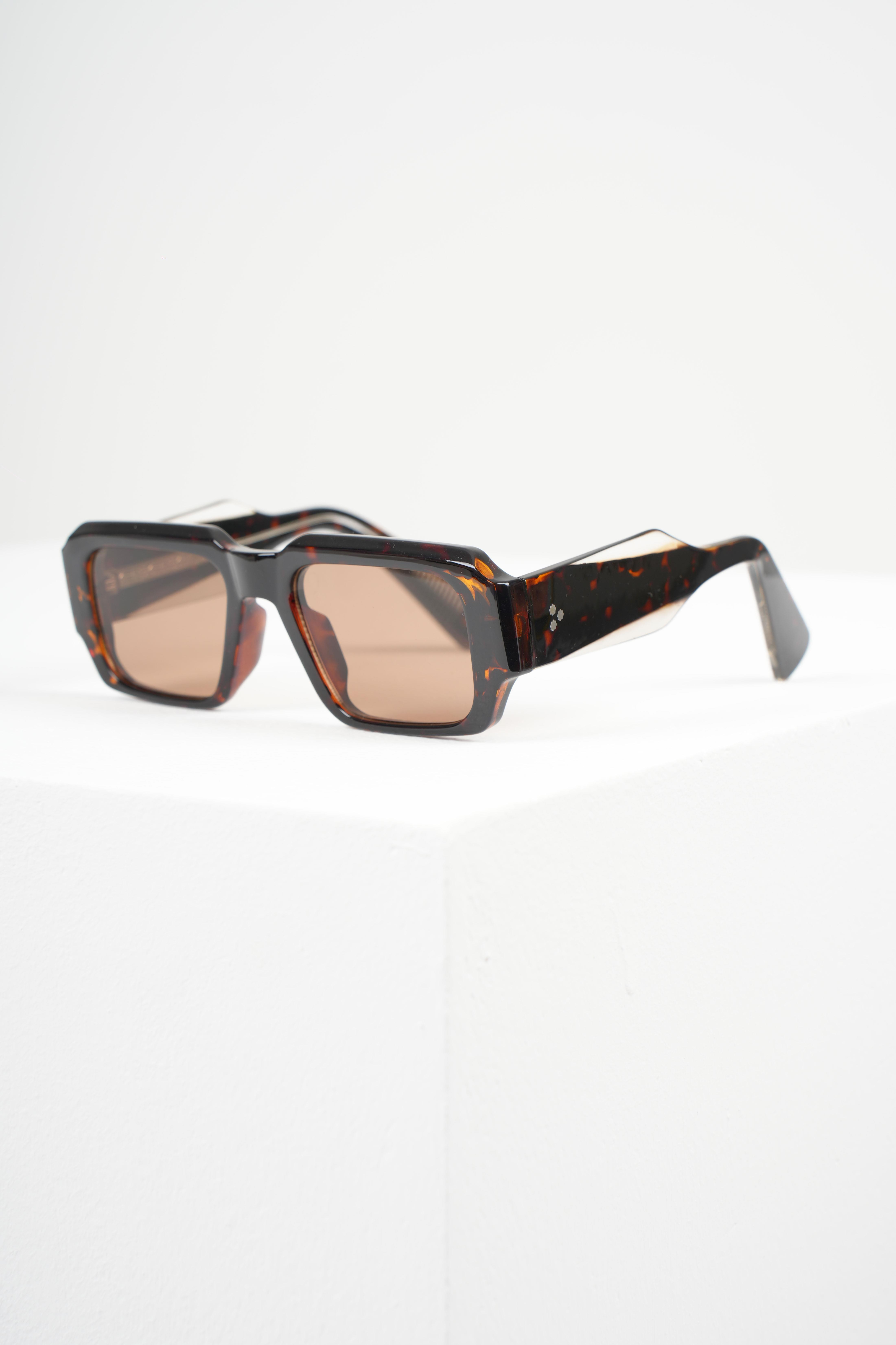 ROYAL EYEWEAR RE9888 LEOPAR UNISEX GÜNEŞ GÖZLÜĞÜEyewearWATCHOFROYALRE9888ROYAL EYEWEAR RE9888 LEOPAR UNISEX GÜNEŞ GÖZLÜĞÜ