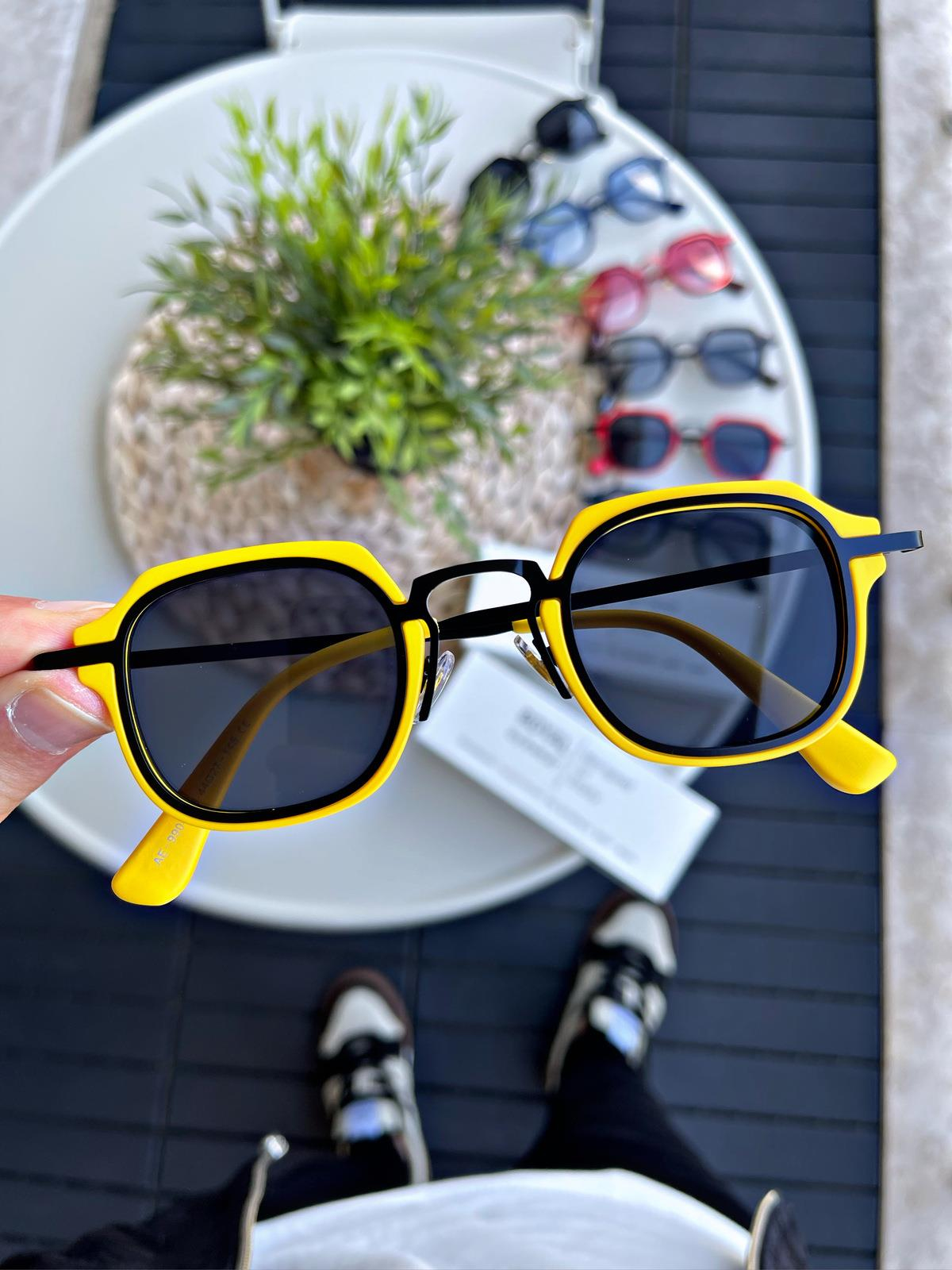 GÜNEŞ GÖZLÜĞÜ KADIN&ERKEK SARI,KULAK PEDLİ,UV-400 KORUMALI ÖZEL CAM, DAYANIKLI ÇERÇEVE, MODERN&RETRO TASARIM GÖZLÜK,CE SERTİFİKALİSUNGLASSESWATCHOFROYALRE9904WGÜNEŞ GÖZLÜĞÜ KADIN&ERKEK SARI,KULAK PEDLİ,UV-400 KORUMALI ÖZEL CAM, DAYANIKLI ÇERÇEVE, MODERN&RETRO TASARIM GÖZLÜK,CE SERTİFİKALİ