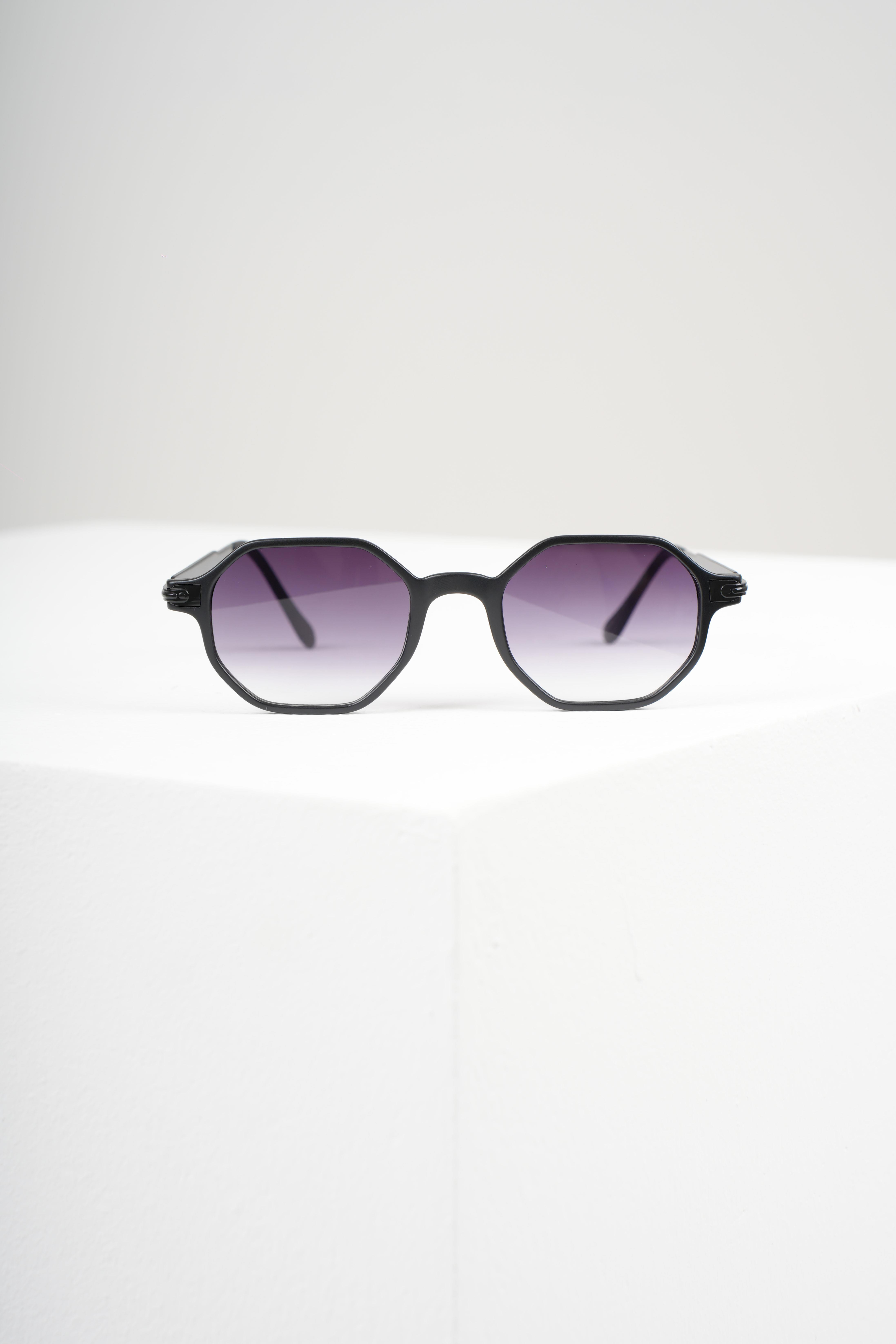 ROYAL EYEWEAR RE9908 SİYAH UNİSEX GÜNEŞ GÖZLÜĞÜGözlükWATCHOFROYALRE9908ROYAL EYEWEAR RE9908 SİYAH UNİSEX GÜNEŞ GÖZLÜĞÜ