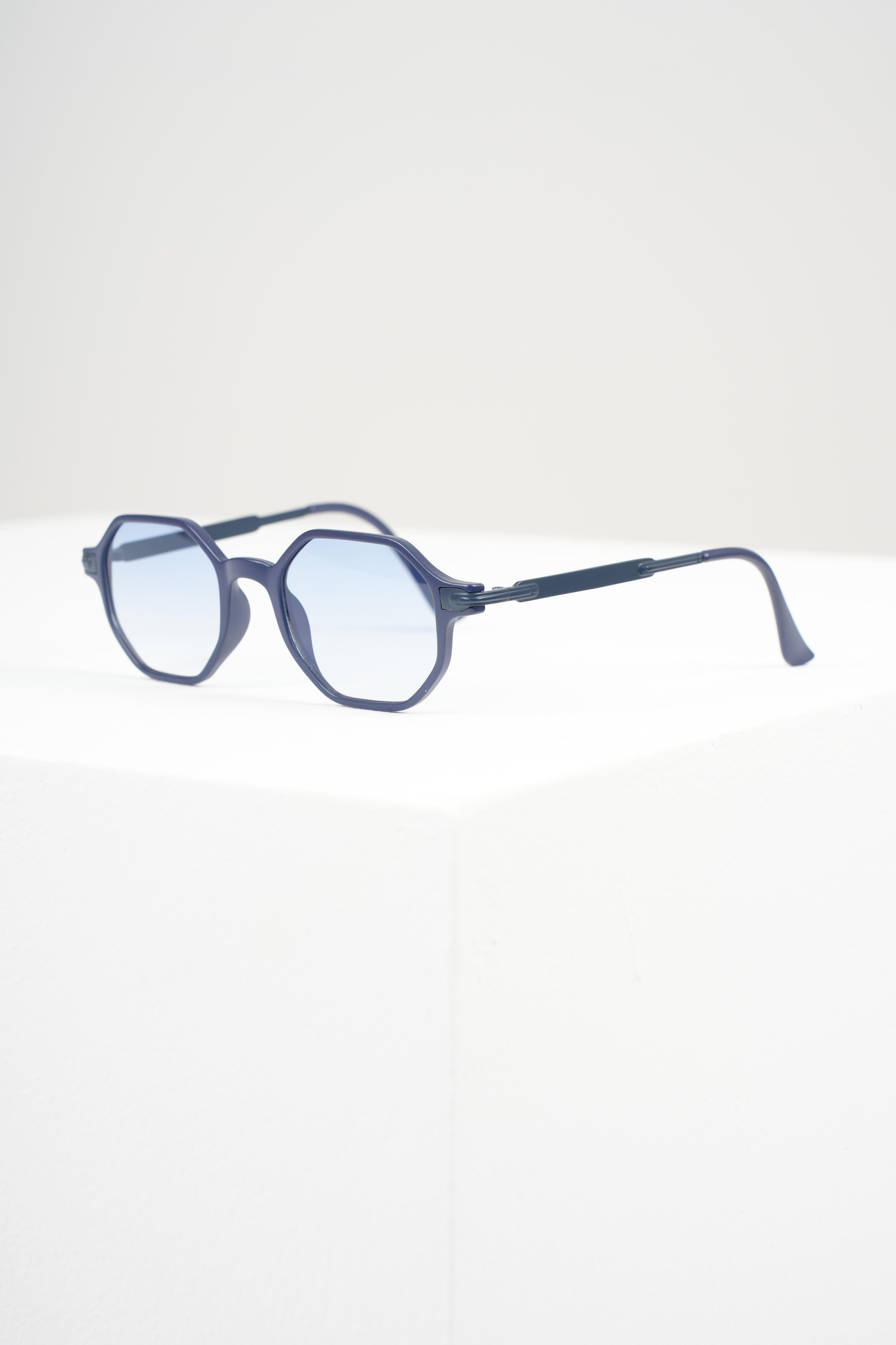 ROYAL EYEWEAR RE9908 MAVİ UNİSEX GÜNEŞ GÖZLÜĞÜGözlükWATCHOFROYALRE9908ROYAL EYEWEAR RE9908 MAVİ UNİSEX GÜNEŞ GÖZLÜĞÜ