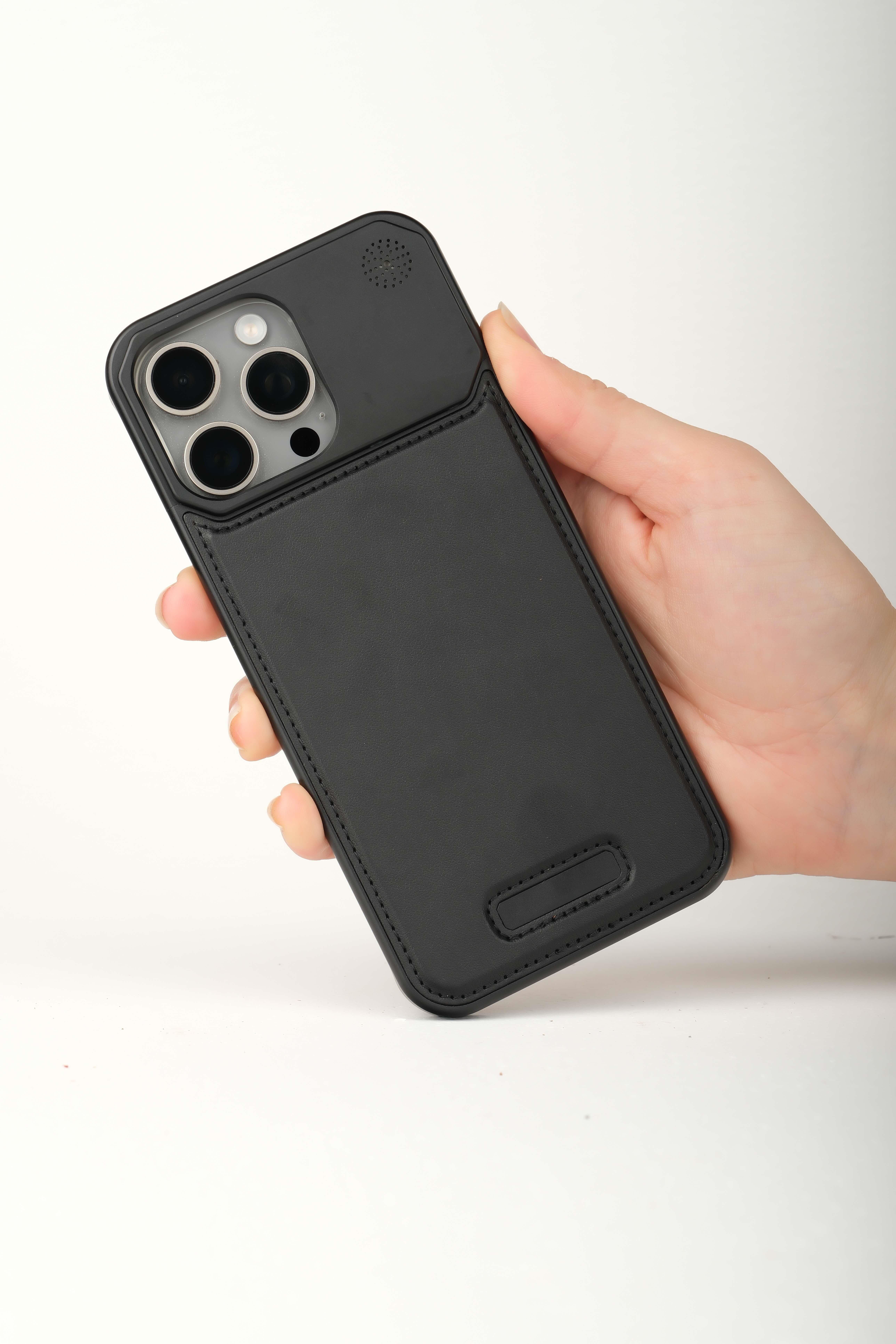 Therock 16 Pro Siyah Magsafe Özellikli Alüminyum Alaşımlı Hakiki Deri,Kokulu Metal Kızaklı Telefon KılıfıIphone 16 Pro Telefon KılıfıWATCHOFROYALTherockTherock 16 Pro Siyah Magsafe Özellikli Alüminyum Alaşımlı Hakiki Deri,Kokulu Metal Kızaklı Telefon Kılıfı