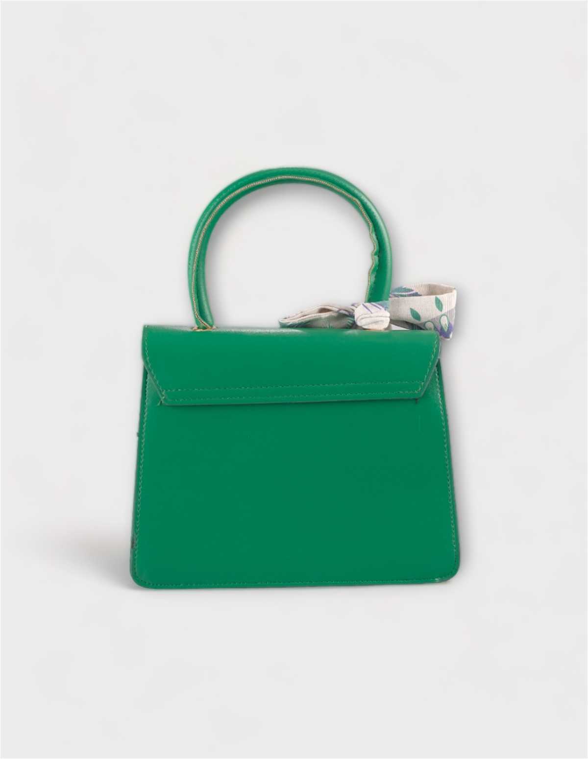 Fularlı Yeşil Kadın Omuz Çantası GLORİAKADIN ÇANTASIWATCHOFROYALGLORİAFularlı Yeşil Kadın Omuz Çantası GLORİA