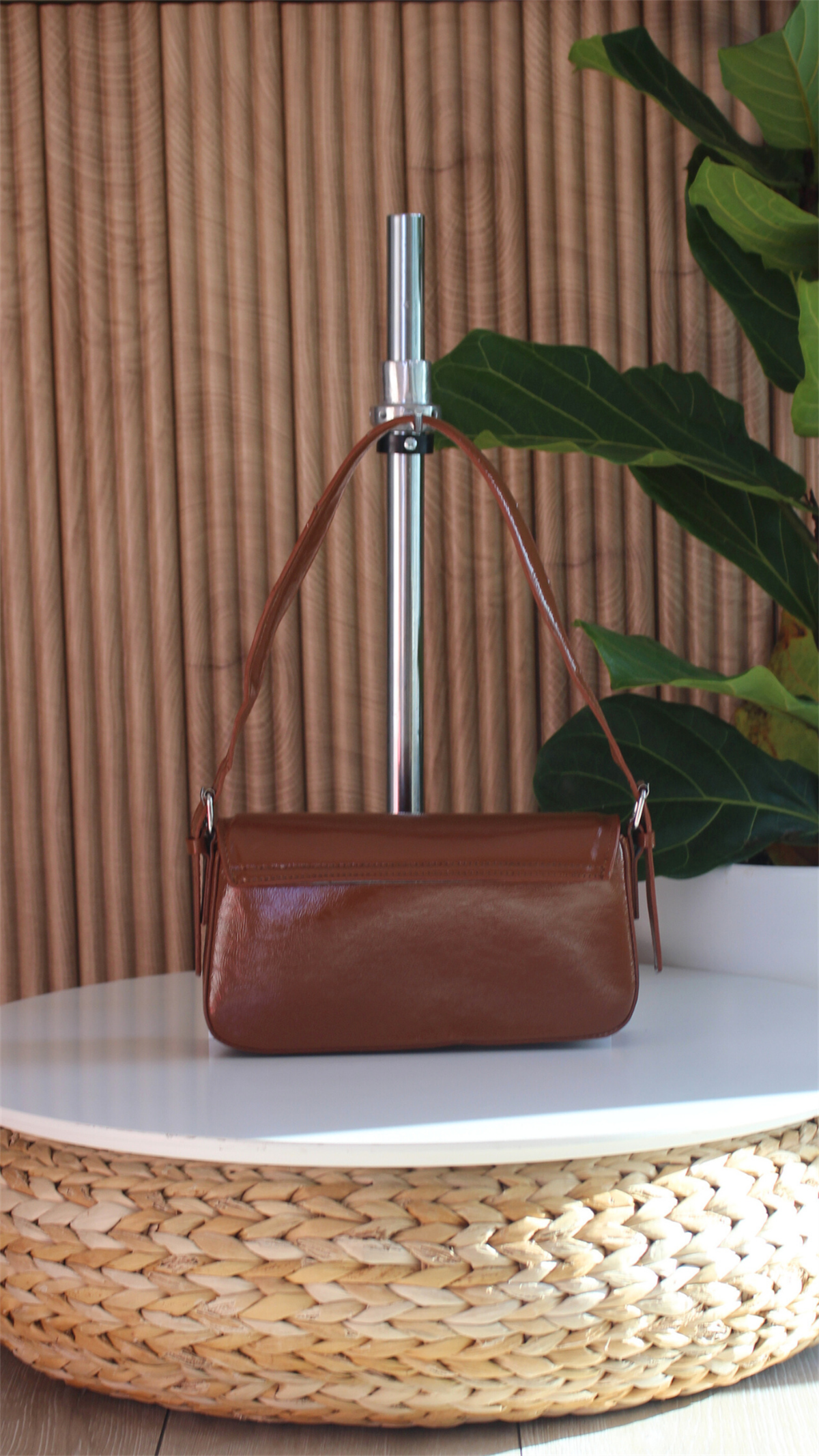 Kahverengi Kadın Çapraz Kesim Omuz Çantesı SashaWomen BagWATCHOFROYALSASHAKahverengi Kadın Çapraz Kesim Omuz Çantesı Sasha