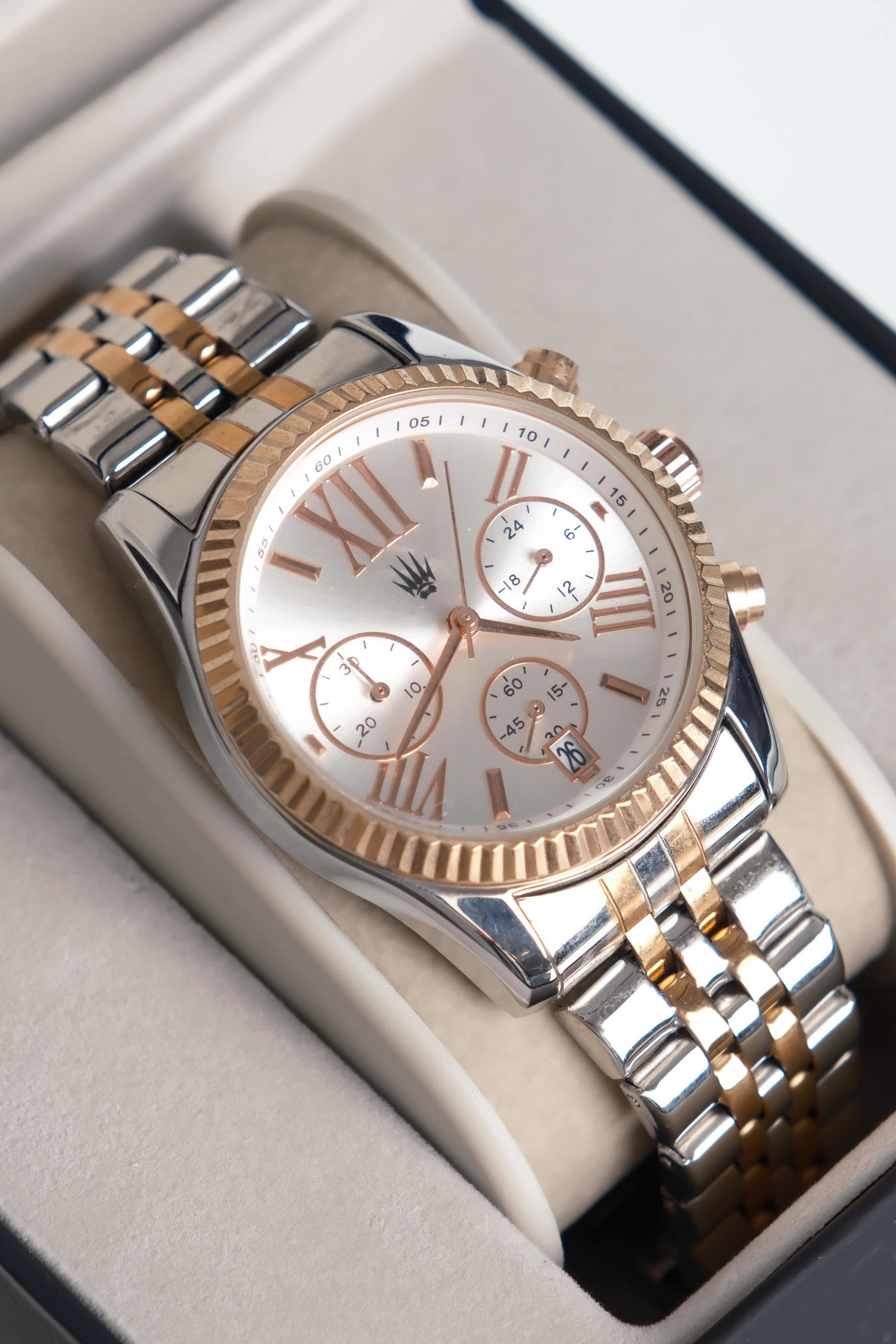 Aurum Silver Gold White Kadın Çelik Kol Saati   Kadın SaatWATCHOFROYALAurumAurum Silver Gold White Kadın Çelik Kol Saati   