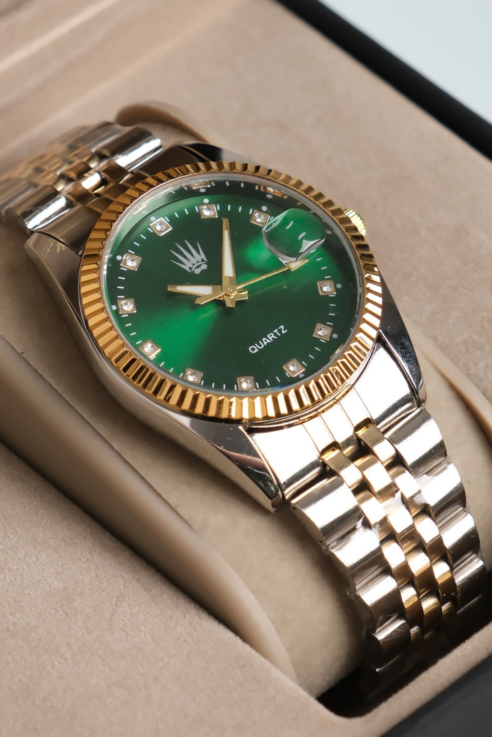 Elyra Silver Gold Green Kadın Çelik Kol Saati   WatchesWATCHOFROYALElyraElyra Silver Gold Green Kadın Çelik Kol Saati   