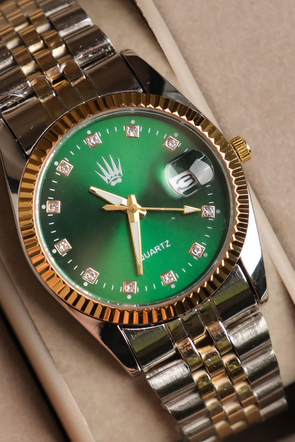 Elyra Silver Gold Green Kadın Çelik Kol Saati   WatchesWATCHOFROYALElyraElyra Silver Gold Green Kadın Çelik Kol Saati   