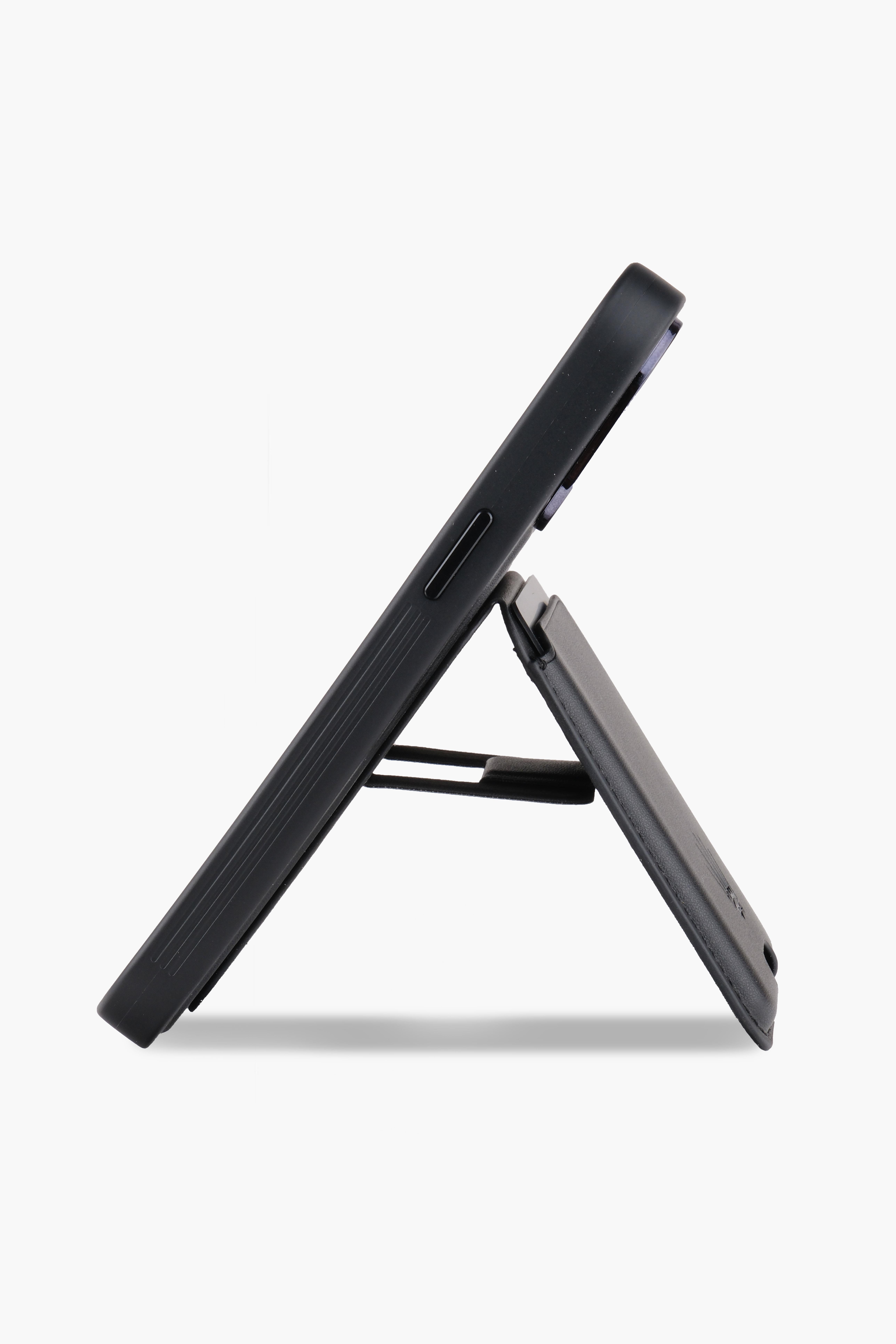 STANDLI IPHONE 12 PRO MAX SİYAH DERİ TELEFON KILIFIPhone CaseWATCHOFROYALİPHONE12PROMAXSTANDLI IPHONE 12 PRO MAX SİYAH DERİ TELEFON KILIFI