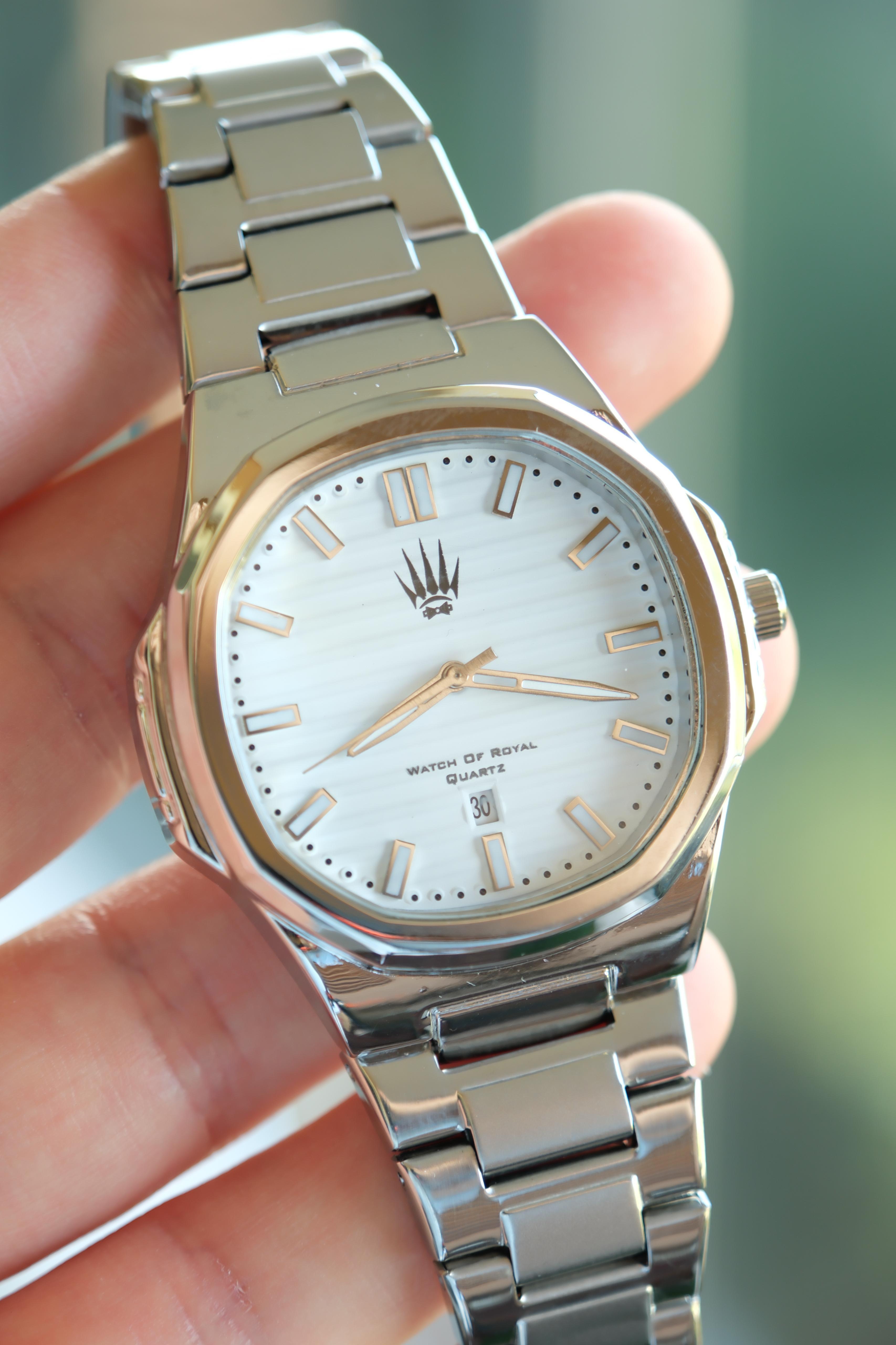 isimsiz Silver Beyaz Kol SaatiWatchesWATCHOFROYALisimsizisimsiz Silver Beyaz Kol Saati