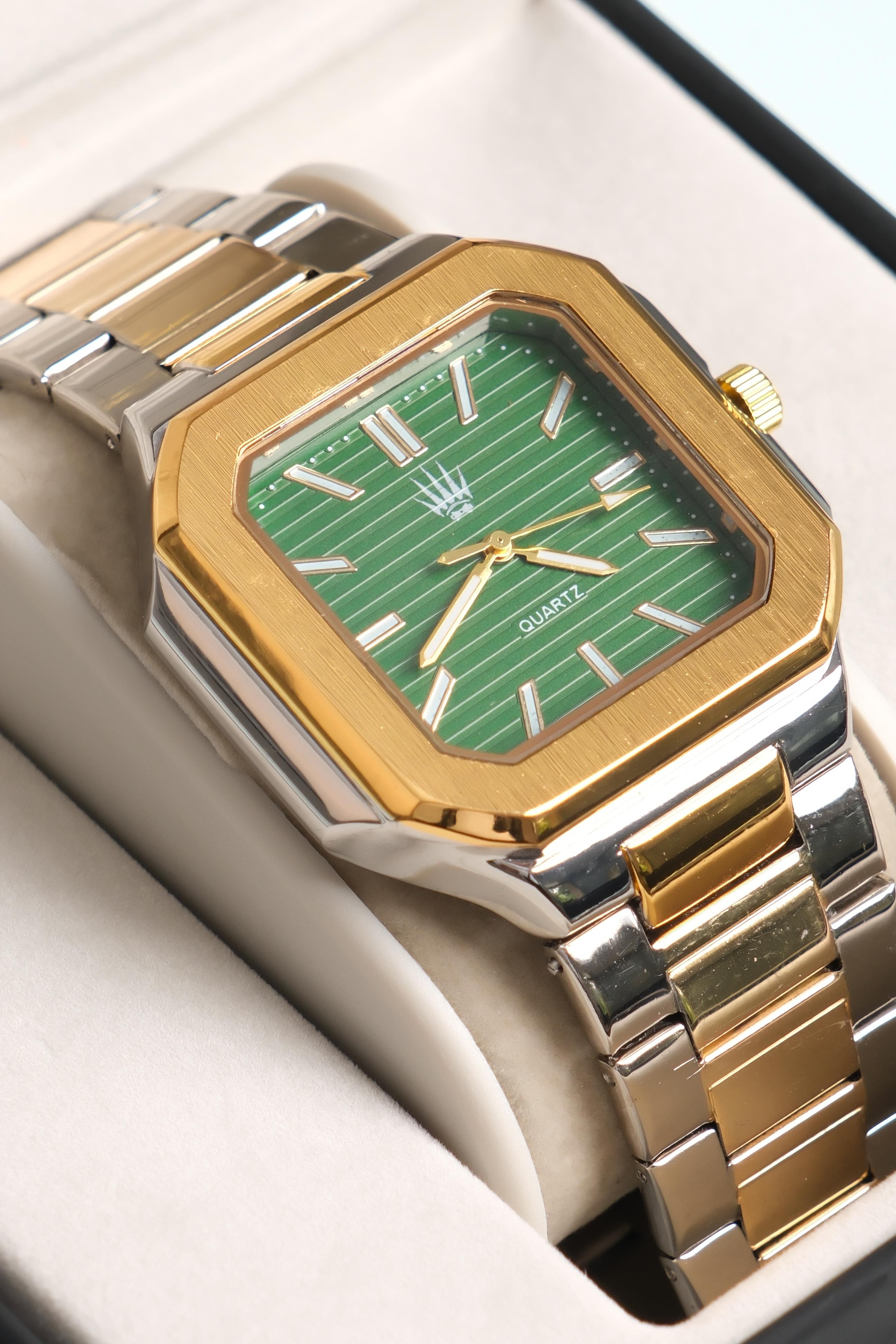 Kratos Silver Gold Green Çelik Kol SaatiKol SaatiWATCHOFROYALKratosKratos Silver Gold Green Çelik Kol Saati