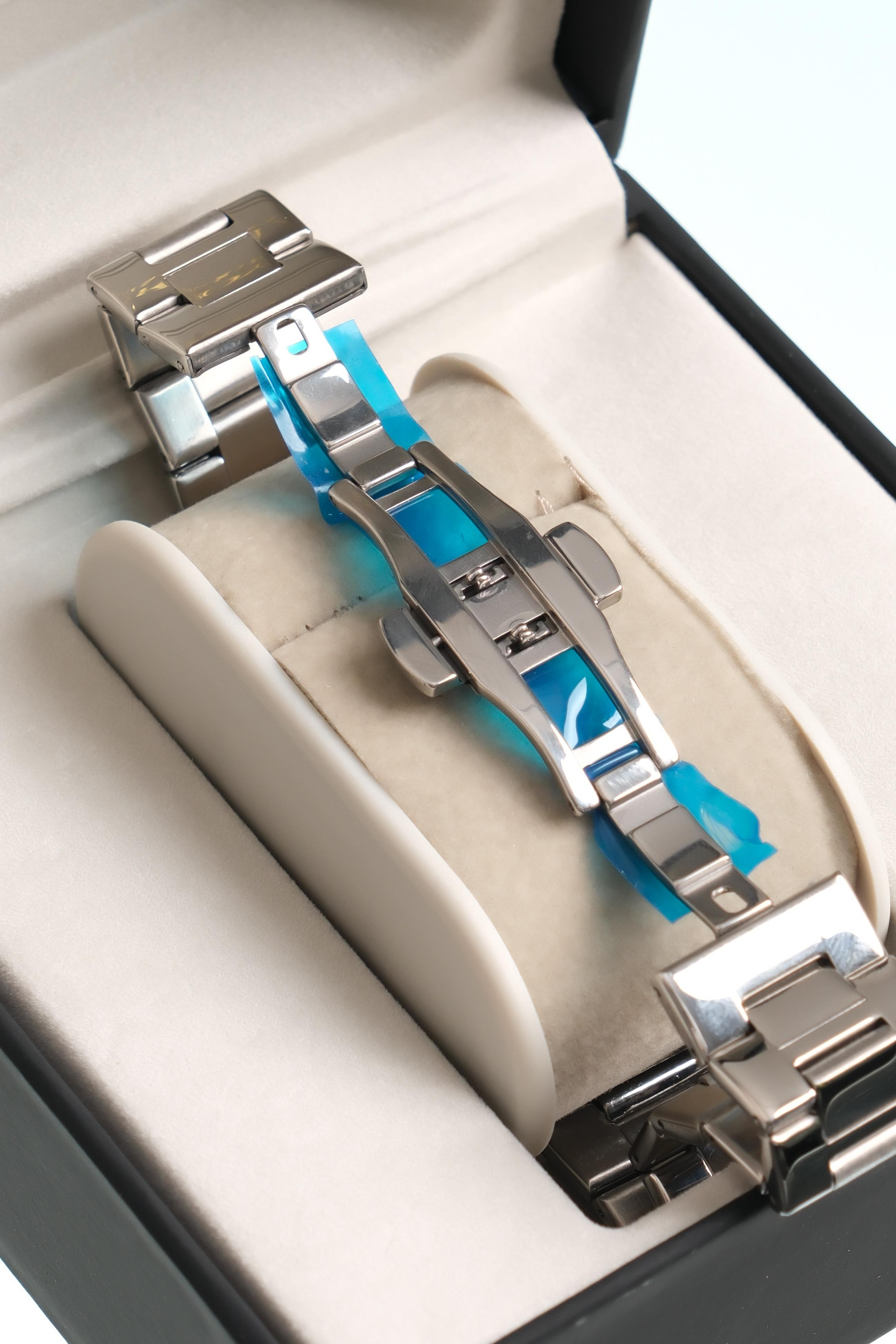 Kratos Silver White Çelik Kol SaatiKol SaatiWATCHOFROYALKratosKratos Silver White Çelik Kol Saati