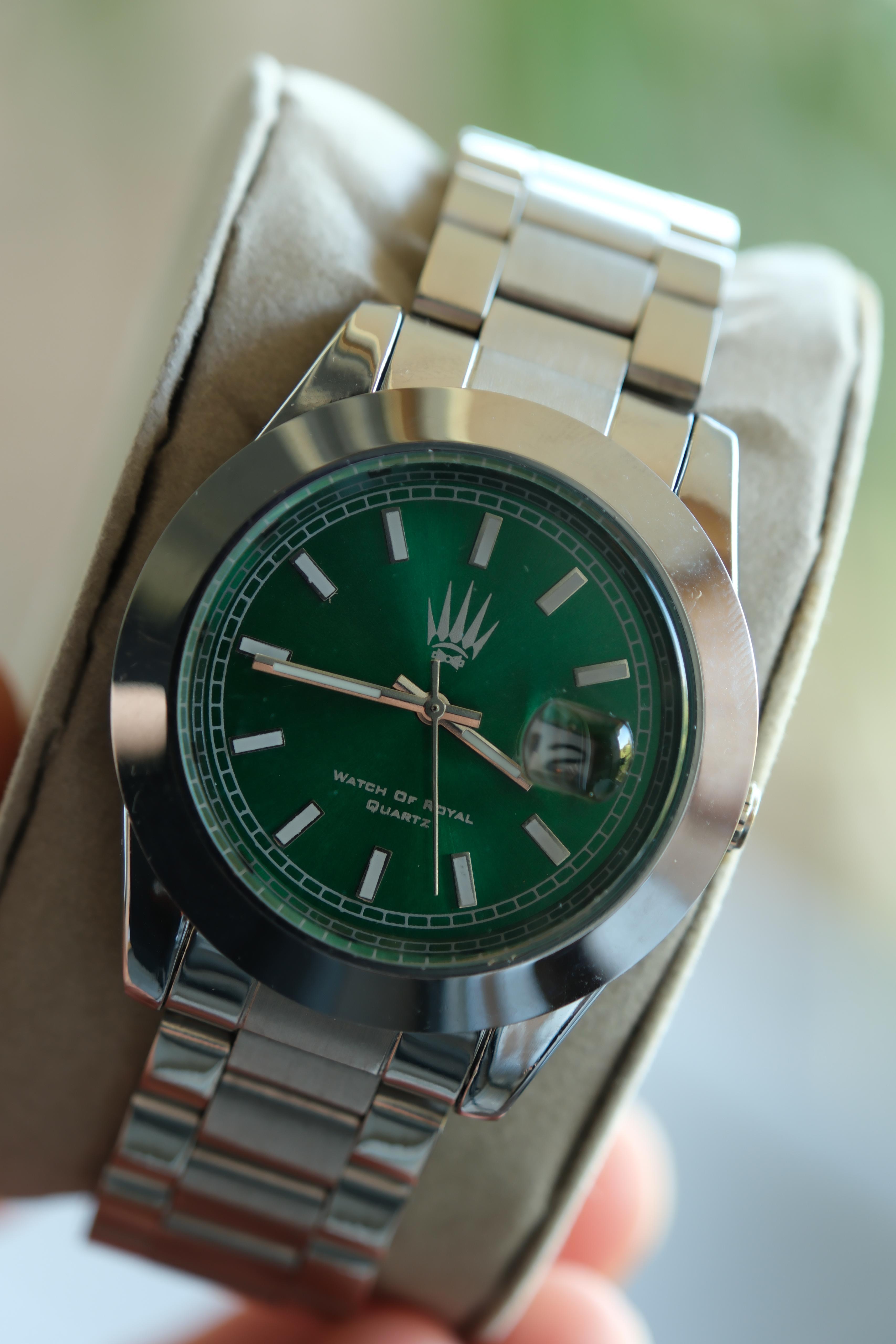 İsimsiz Silver Yeşil Siyah Kol SaatiWatchesWATCHOFROYALnobledateİsimsiz Silver Yeşil Siyah Kol Saati