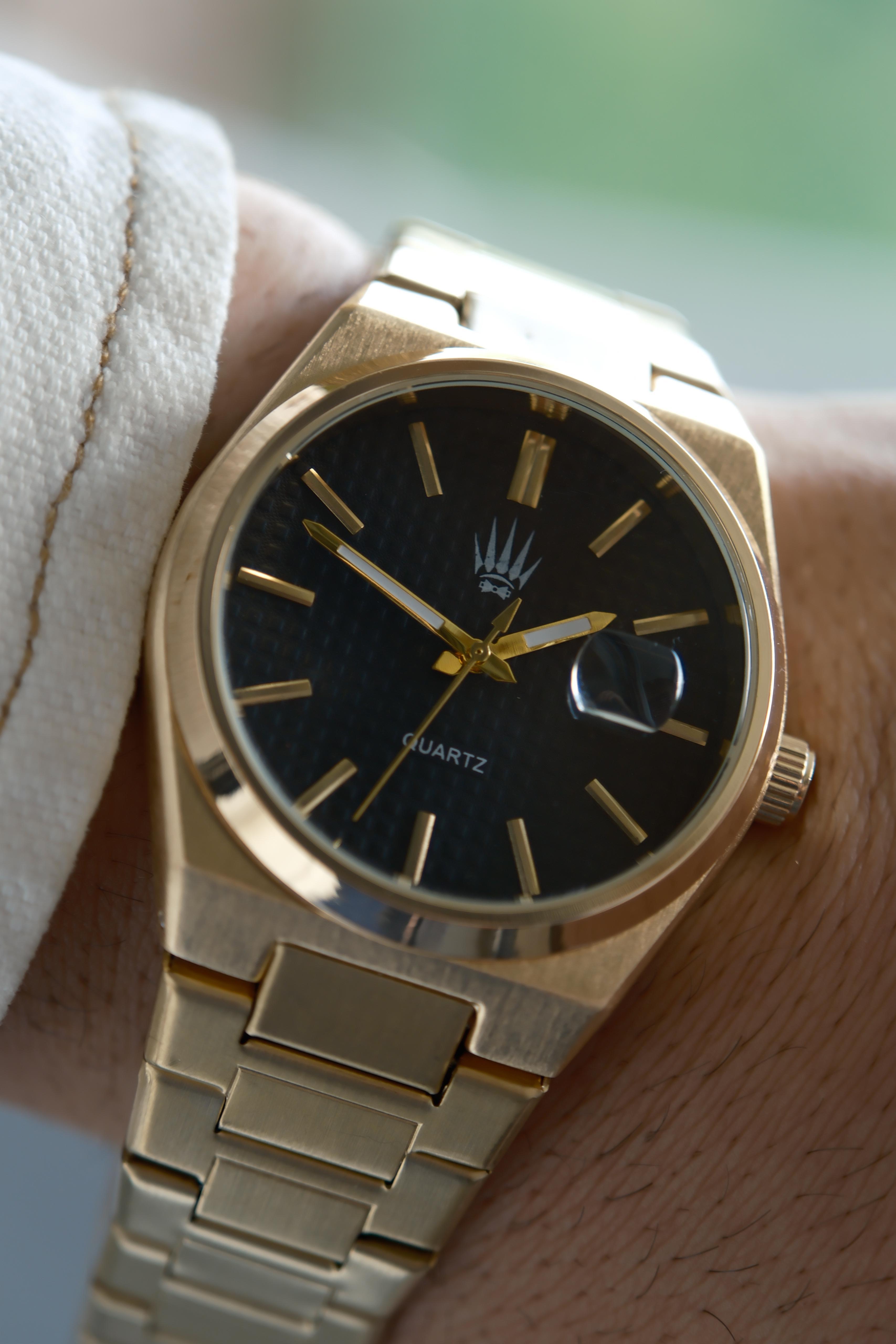 Vortex Gold Black Çelik Kol SaatiWatchesWATCHOFROYALVORTEXVortex Gold Black Çelik Kol Saati