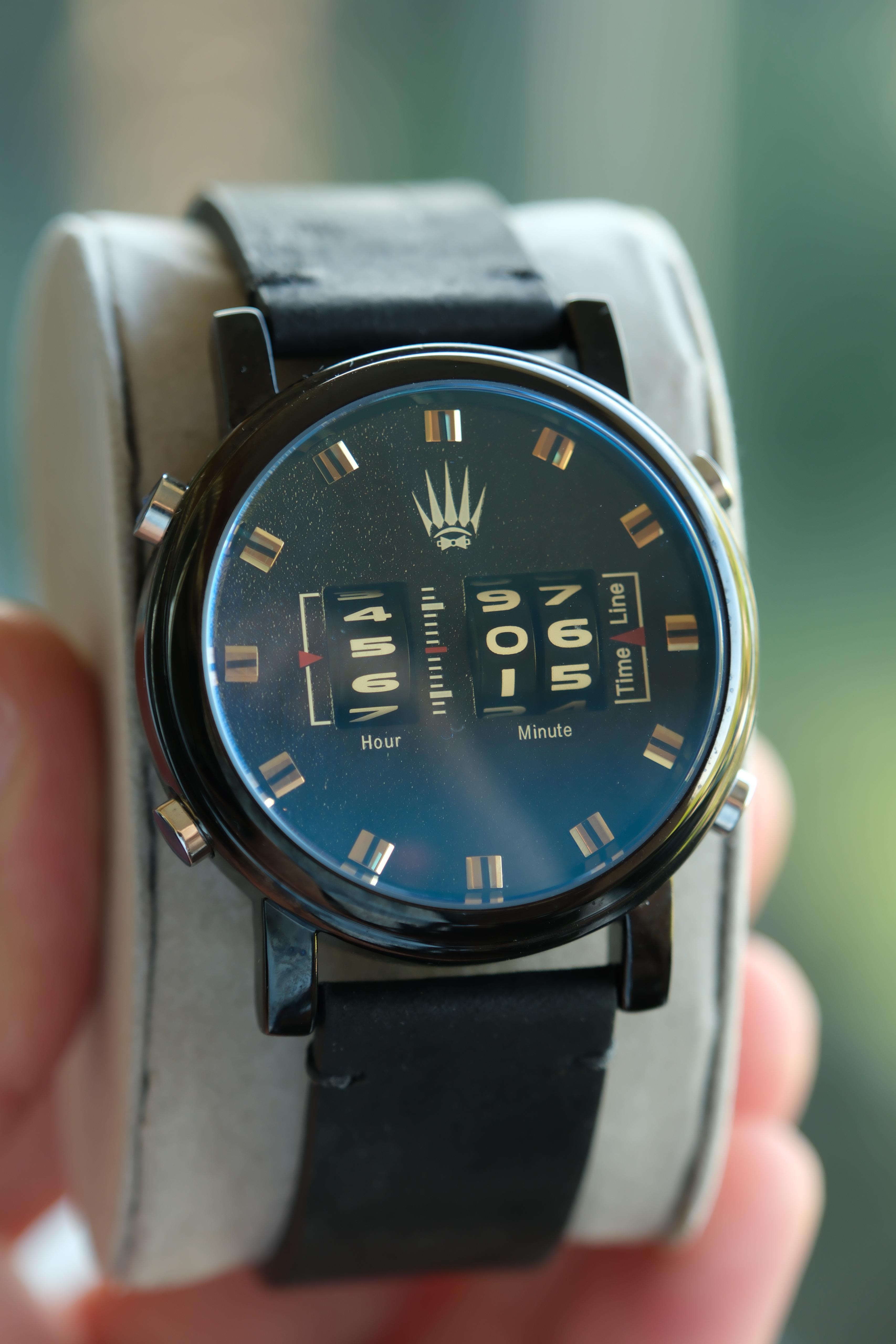 ROLLER DESIGN BLACK LEATHER WRISTWATCHWatchesWATCHOFROYALW2020-2ROLLER DESIGN BLACK LEATHER WRISTWATCH