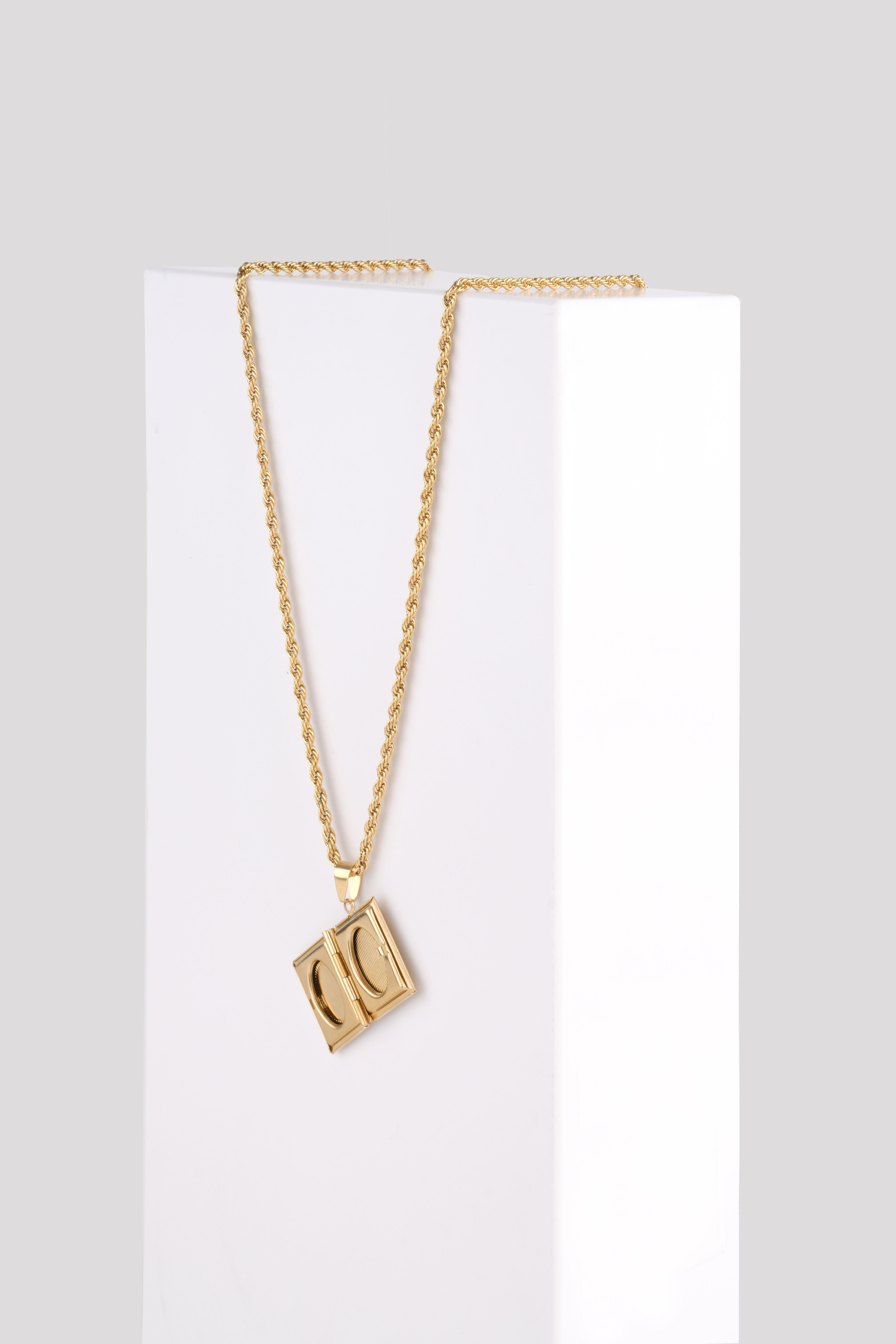 LIANA GOLD CHAIN STEEL NECKLACENecklaceWATCHOFROYALLIANALIANA GOLD CHAIN STEEL NECKLACE