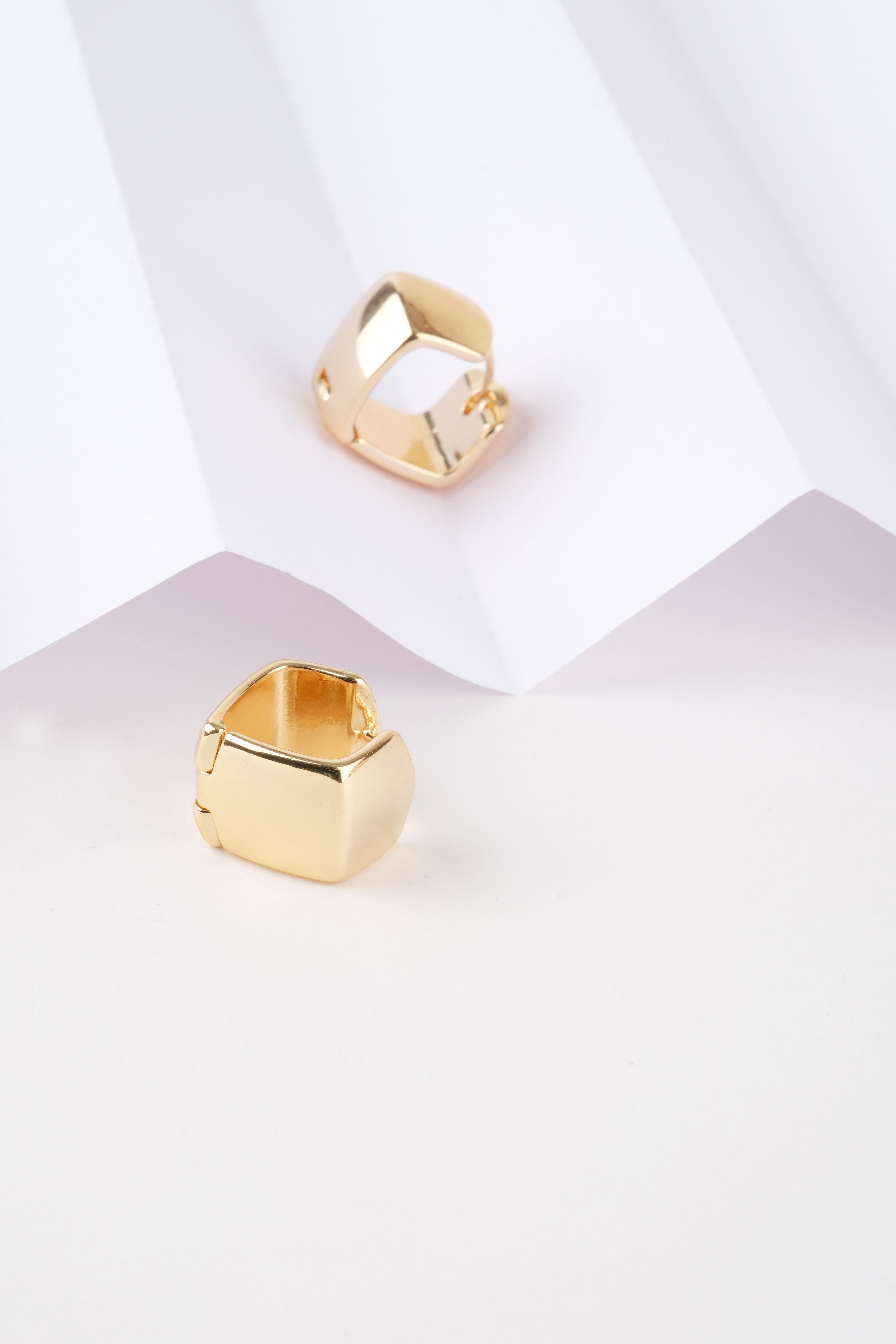 Essence Gold Çelik KüpeKüpeWATCHOFROYALEssenceEssence Gold Çelik Küpe