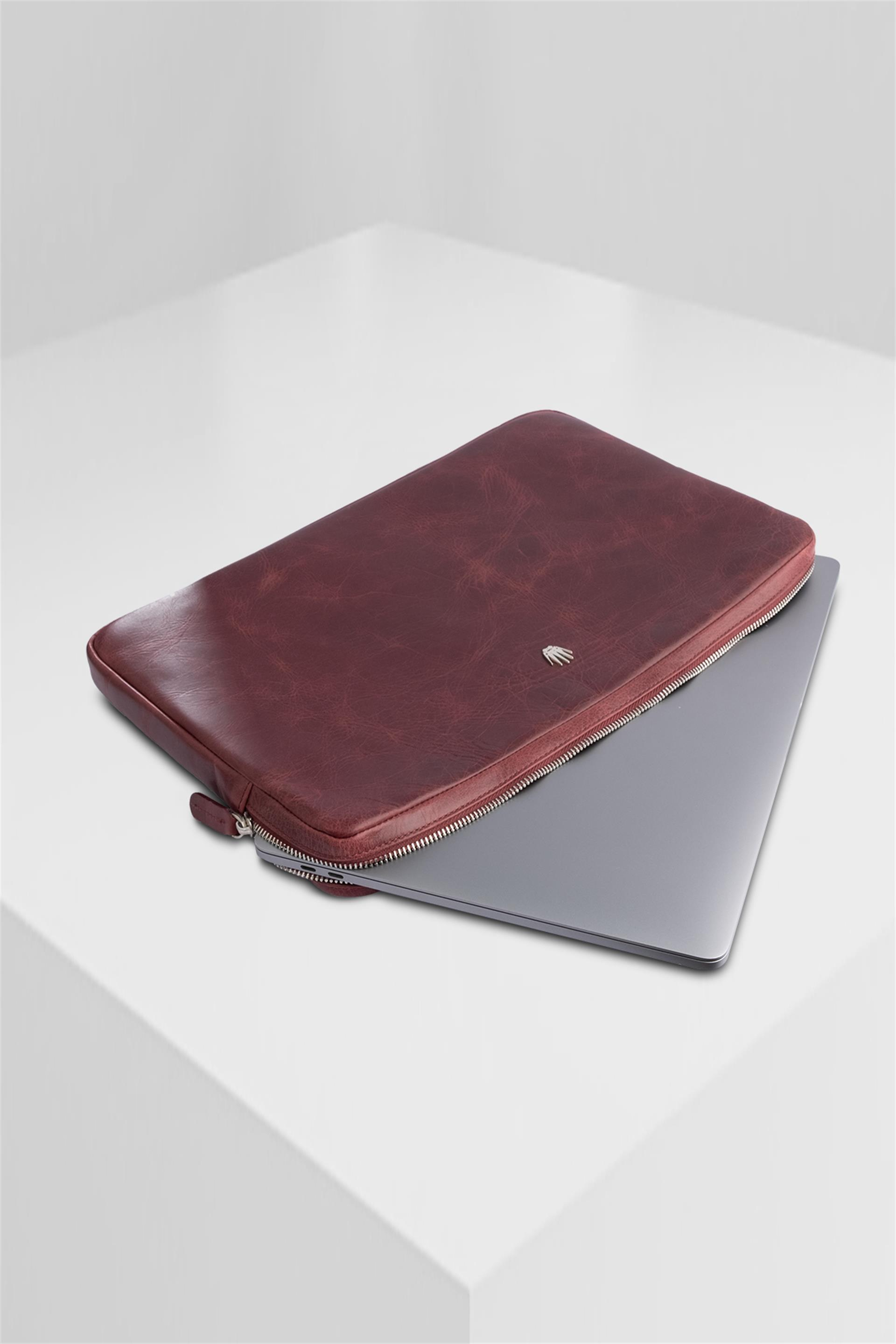 BOUCHES TIGUAN BORDO HAKİKİ DERİ CLUTCH EL ÇANTASILAPTOP&EVRAK ÇANTASIWATCHOFROYALBOUCHESTIGUANBORDOBOUCHES TIGUAN BORDO HAKİKİ DERİ CLUTCH EL ÇANTASI