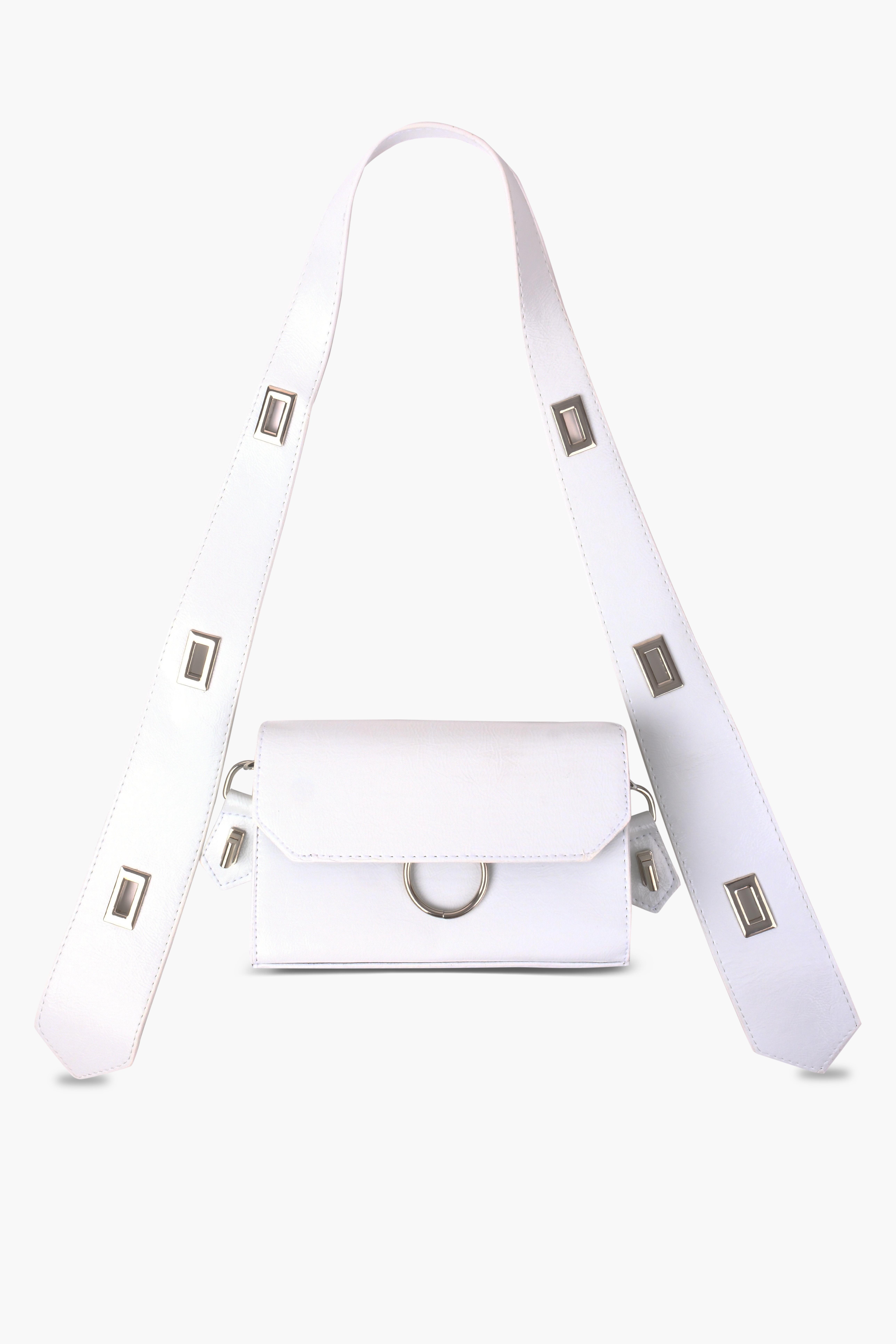 Kadın Desenli Beyaz Deri Ayarlanabilir Omuz Ve El Çantası DinaOmuz ÇantasıWATCHOFROYALDİNAKadın Desenli Beyaz Deri Ayarlanabilir Omuz Ve El Çantası Dina