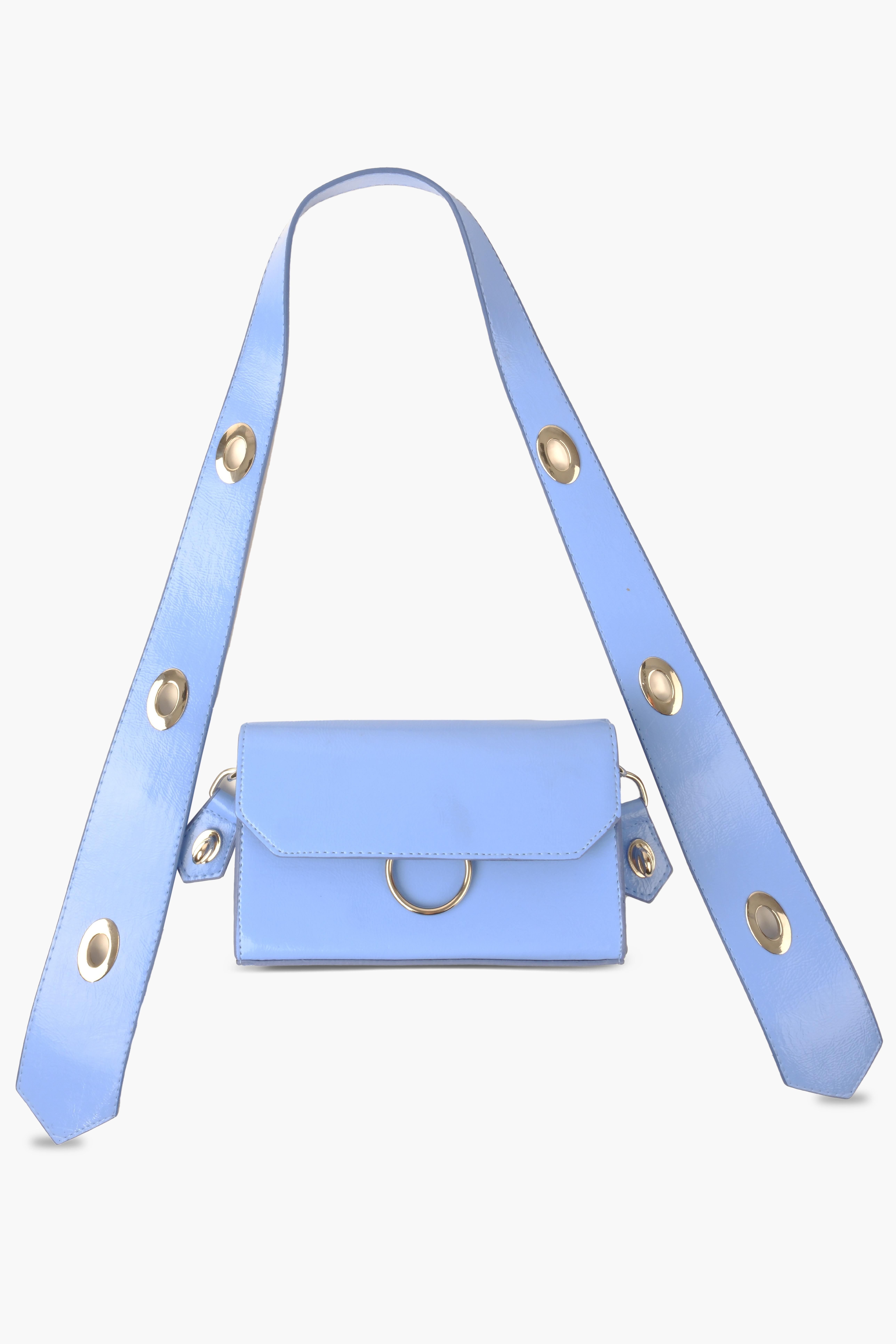 Kadın Desenli Turkuaz Deri Ayarlanabilir Omuz Ve El Çantası DinaOmuz ÇantasıWATCHOFROYALDİNAKadın Desenli Turkuaz Deri Ayarlanabilir Omuz Ve El Çantası Dina