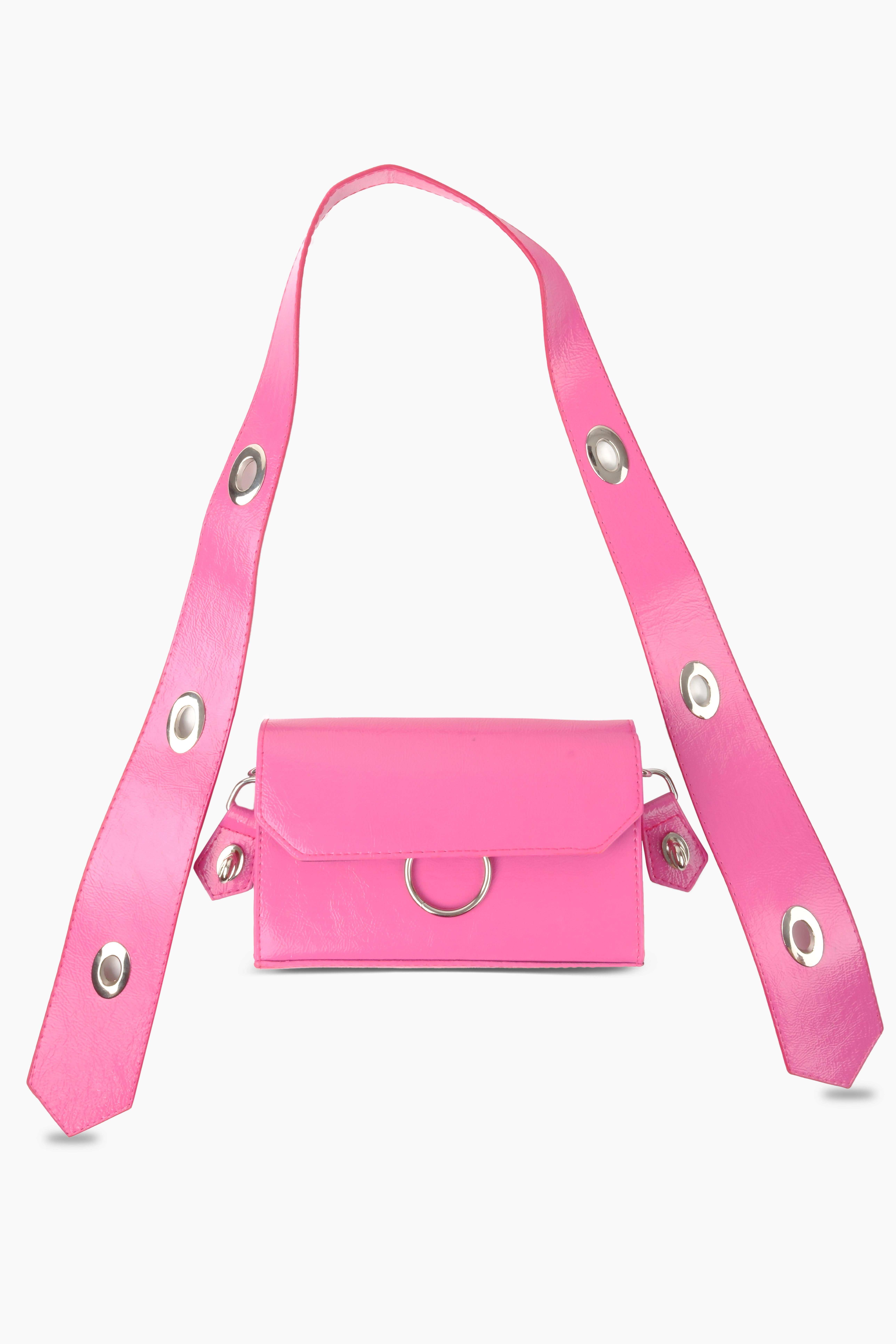 Kadın Desenli Pembe Deri Ayarlanabilir Omuz Ve El Çantası DinaOmuz ÇantasıWATCHOFROYALDİNAKadın Desenli Pembe Deri Ayarlanabilir Omuz Ve El Çantası Dina