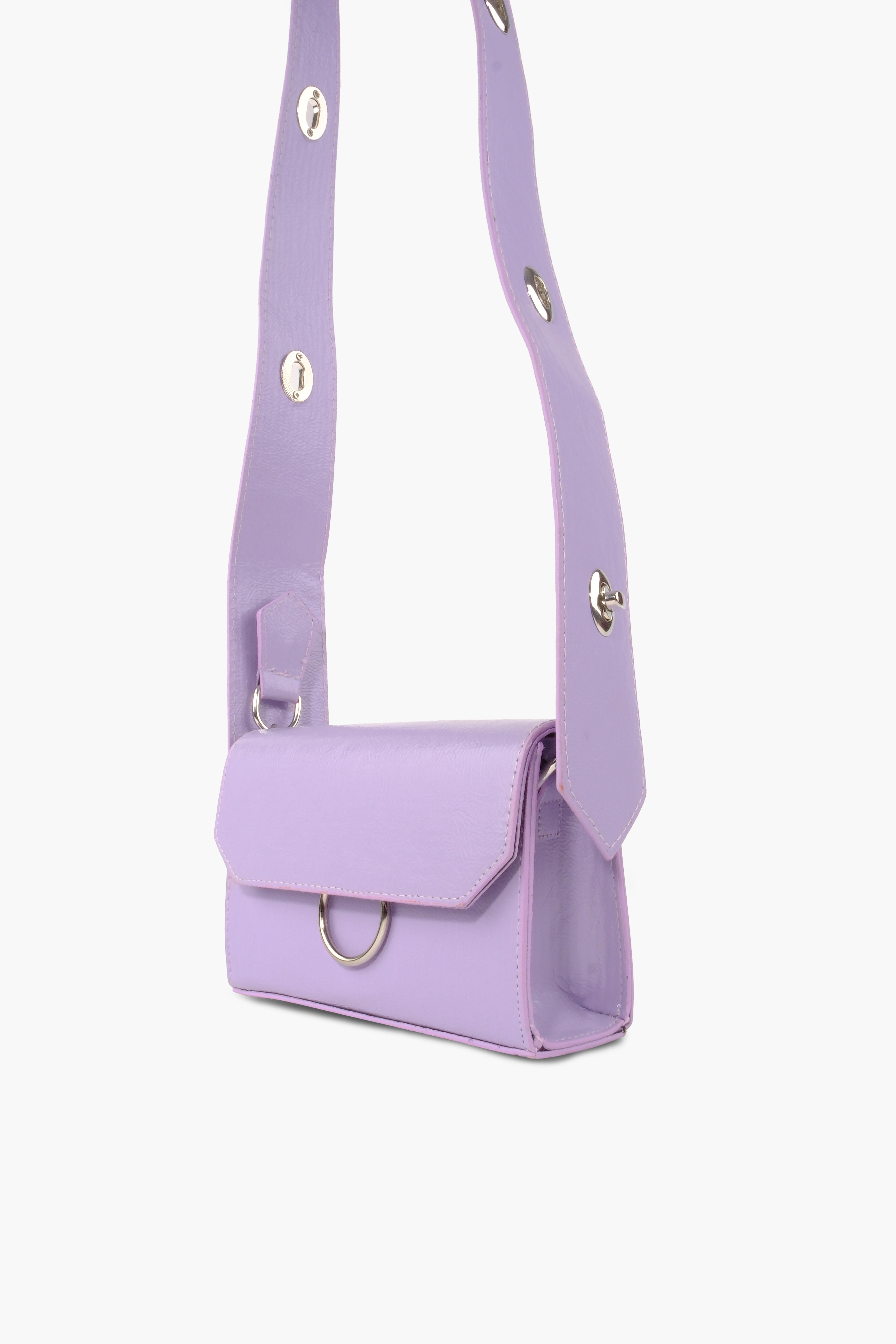 Kadın Desenli Lila Deri Ayarlanabilir Omuz Ve El Çantası DinaOmuz ÇantasıWATCHOFROYALDİNAKadın Desenli Lila Deri Ayarlanabilir Omuz Ve El Çantası Dina