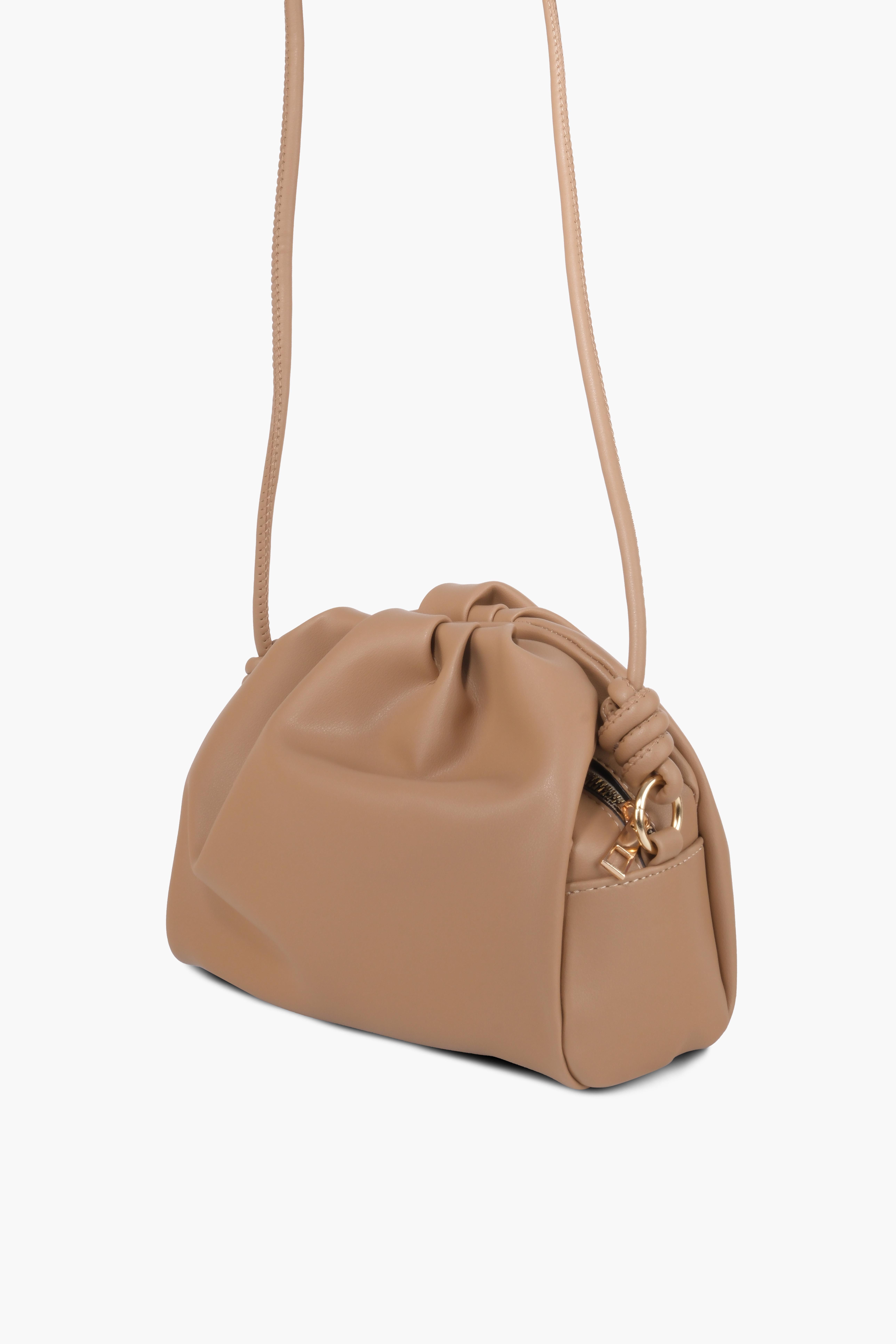 Çapraz Askılı Vizon Çıtçıt ve Fermuarlı Deri Çanta DiyaOmuz ÇantasıWATCHOFROYALDiyaÇapraz Askılı Vizon Çıtçıt ve Fermuarlı Deri Çanta Diya