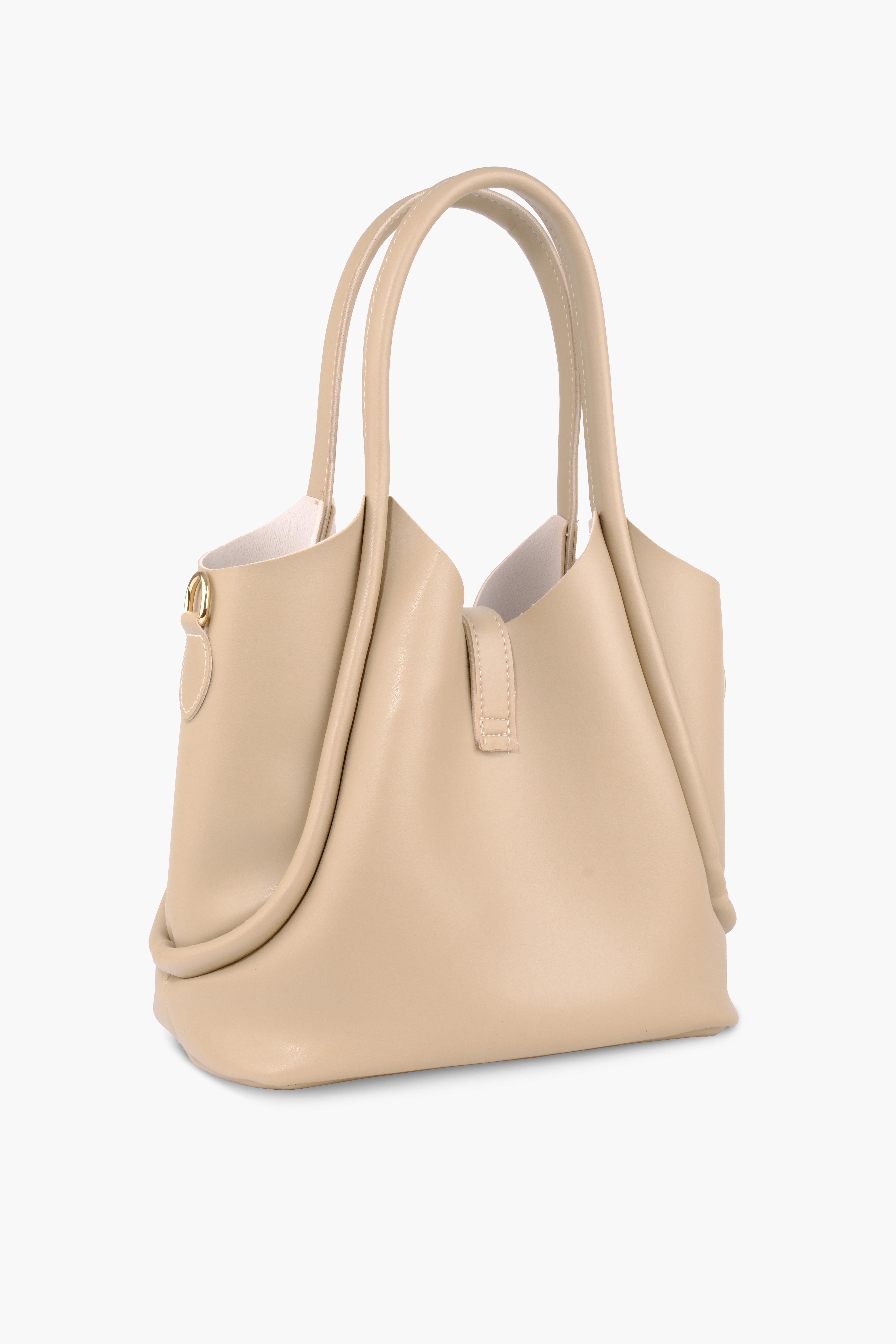 Bej Yavrulu Deri Omuz Çantası SARAOmuz ÇantasıWATCHOFROYALSARABej Yavrulu Deri Omuz Çantası SARA