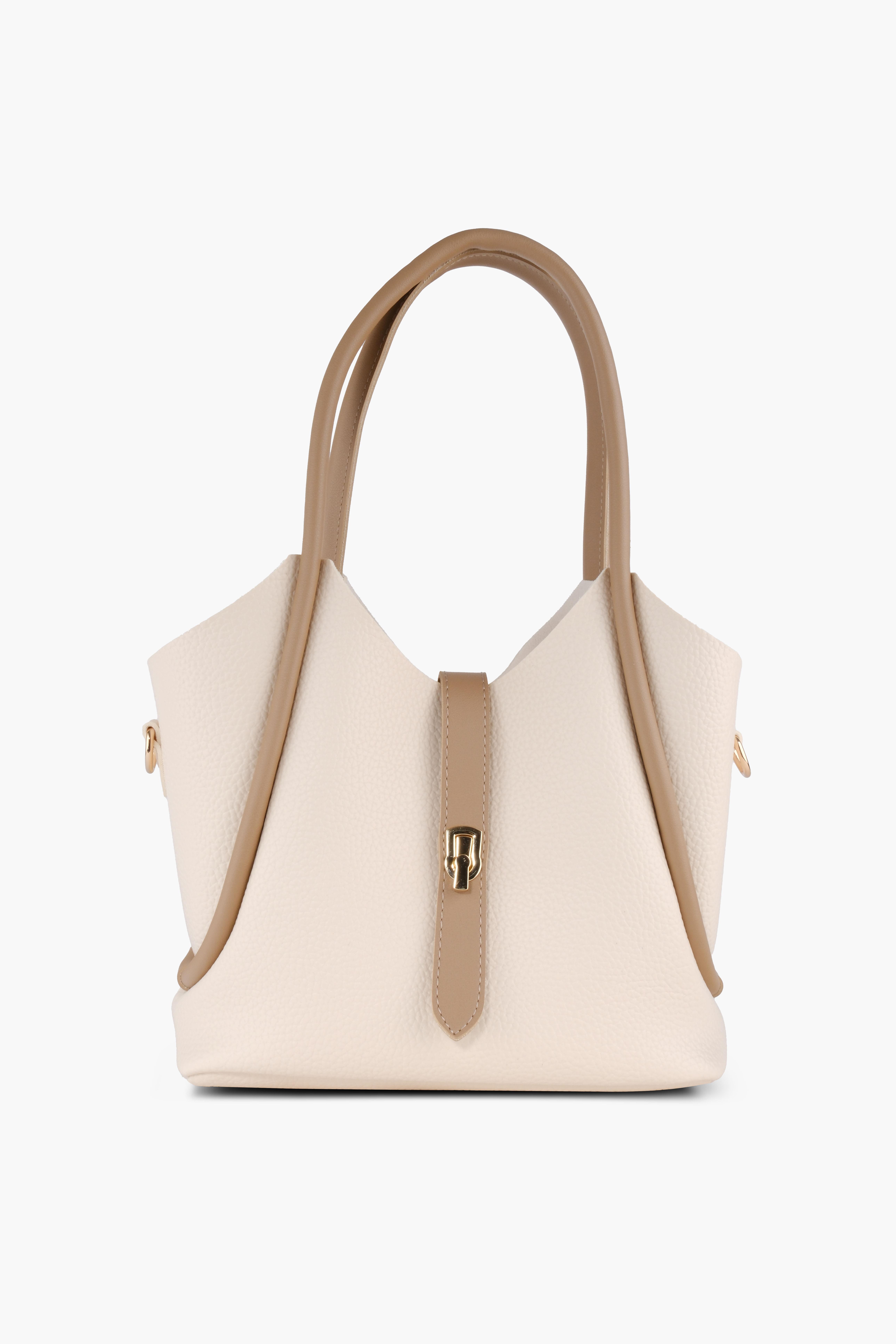 Krem Yavrulu Deri Omuz Çantası SARAOmuz ÇantasıWATCHOFROYALSARAKrem Yavrulu Deri Omuz Çantası SARA